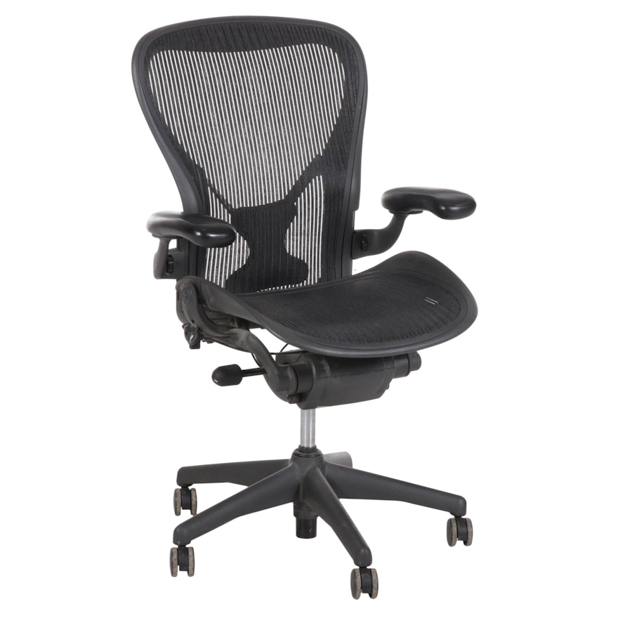 Herman Miller "Aeron" Model AE123AWC Office Chair