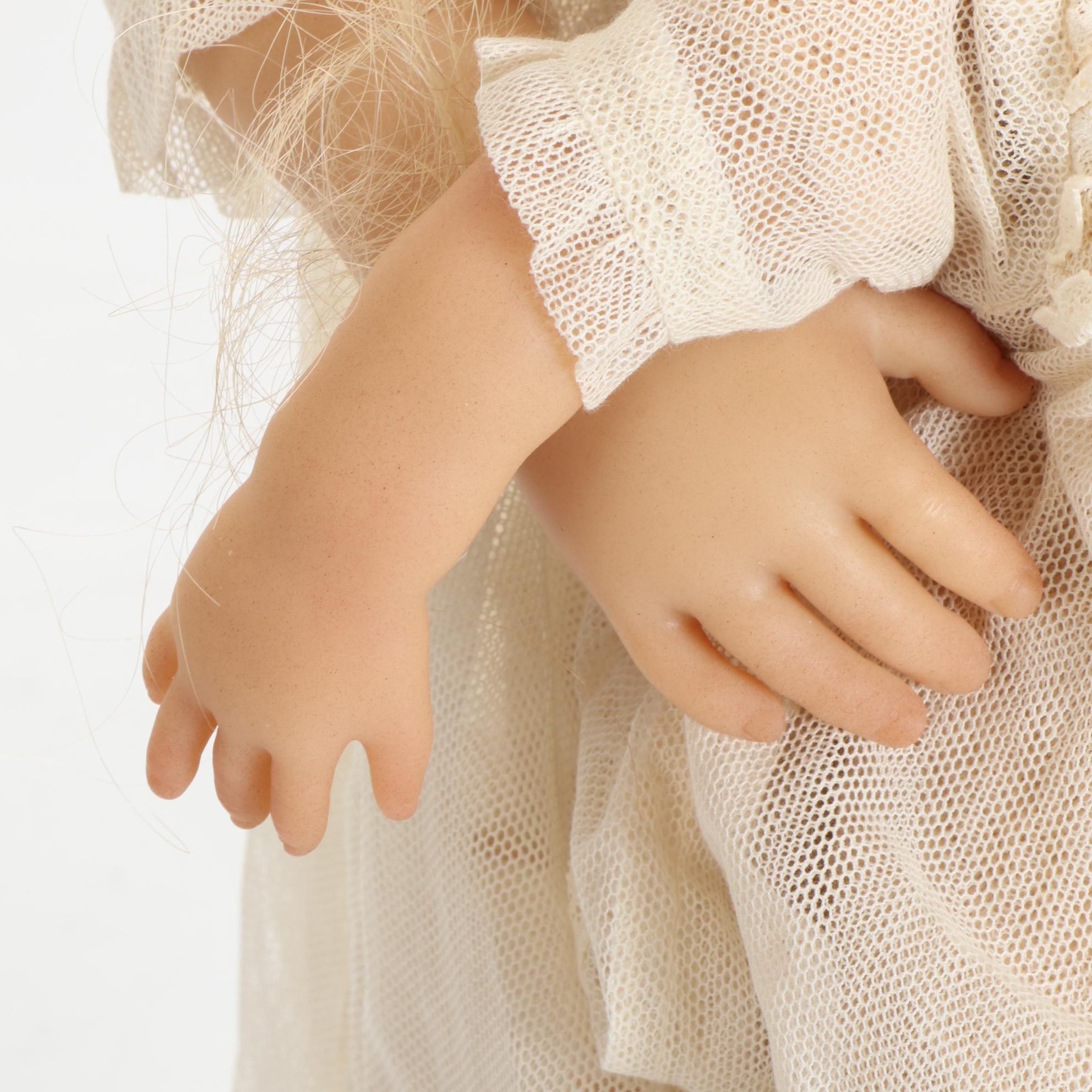 Puppen Kinder Dolls "Freeke with Her Doll Bibi"