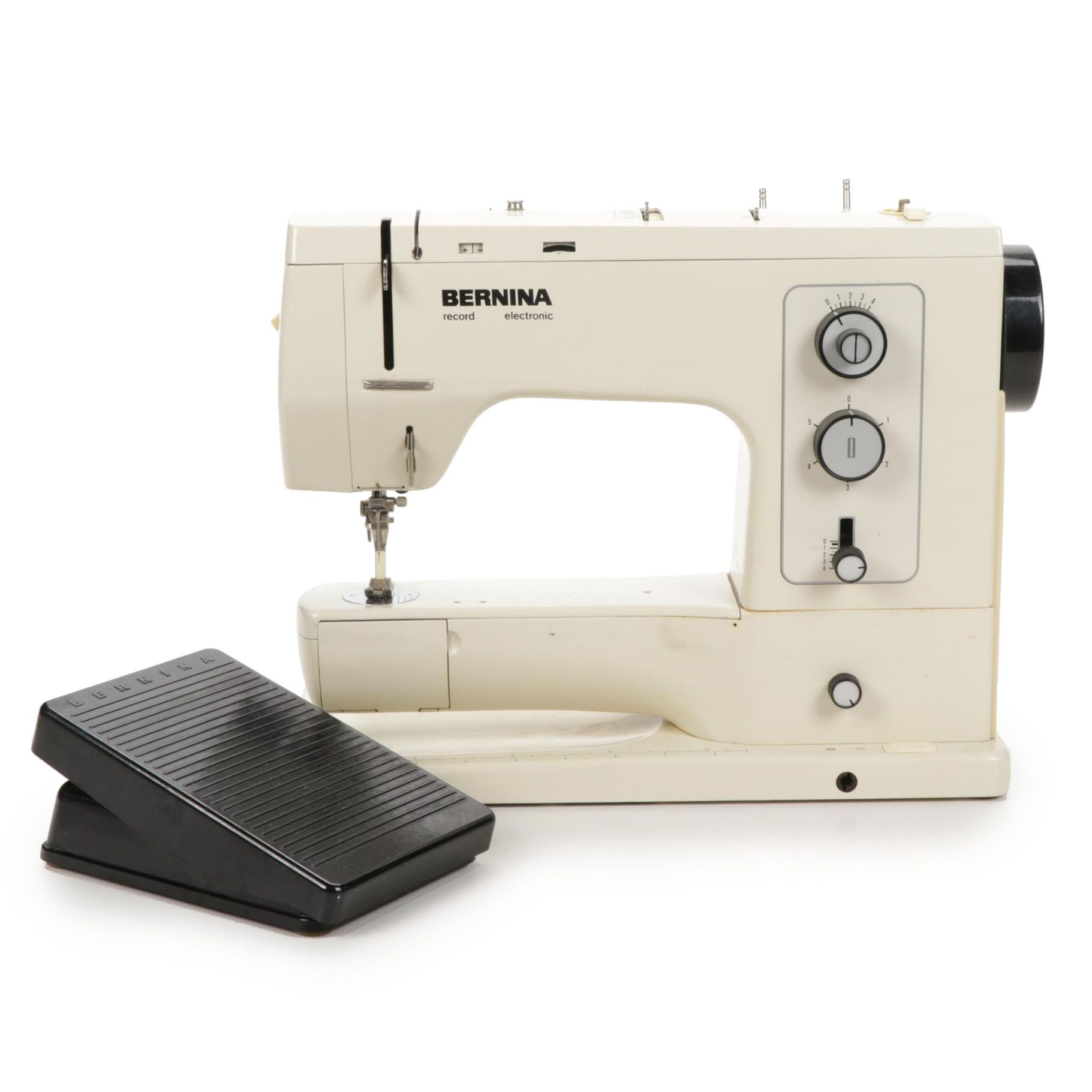 Bernina 830 Record Electronic Sewing Machine, 1977