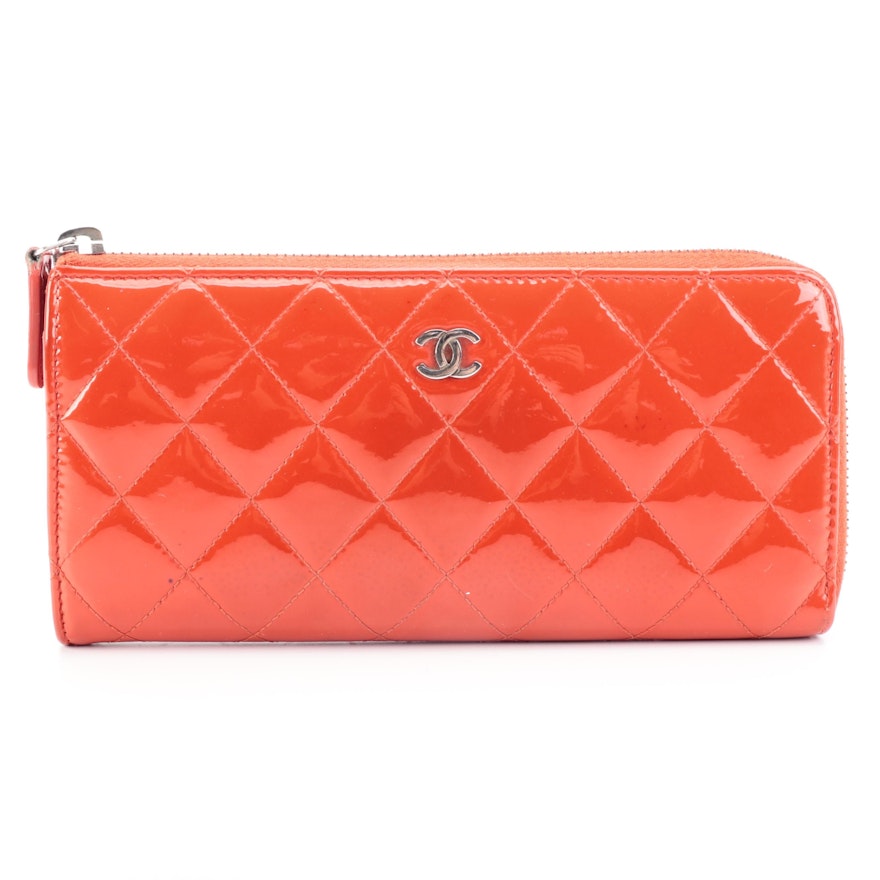 Chanel Continental Zipper Wallet in Quilted Patent Leather