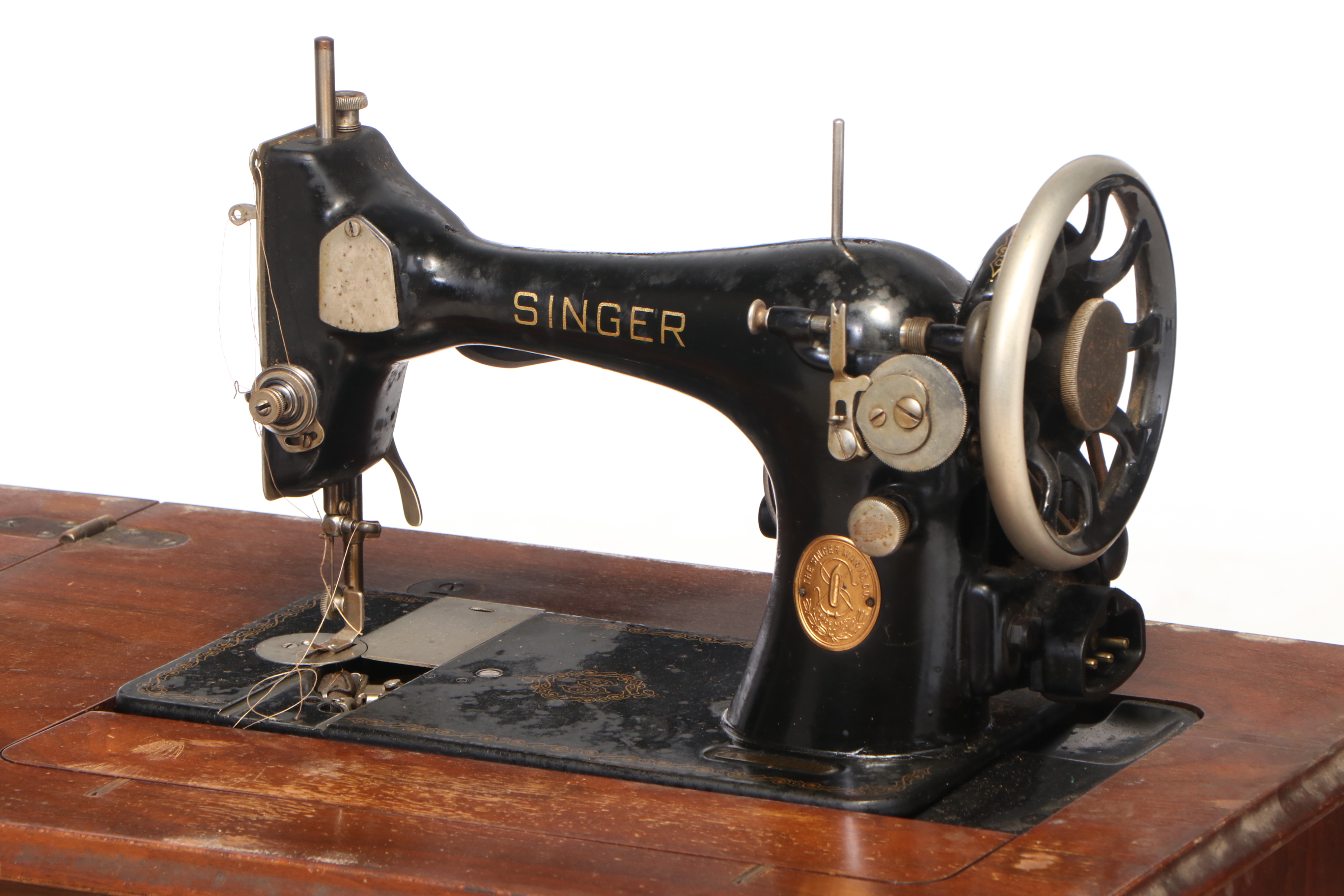 Singer B.R.7 Sewing Machine in Walnut Cabinet, circa 1929