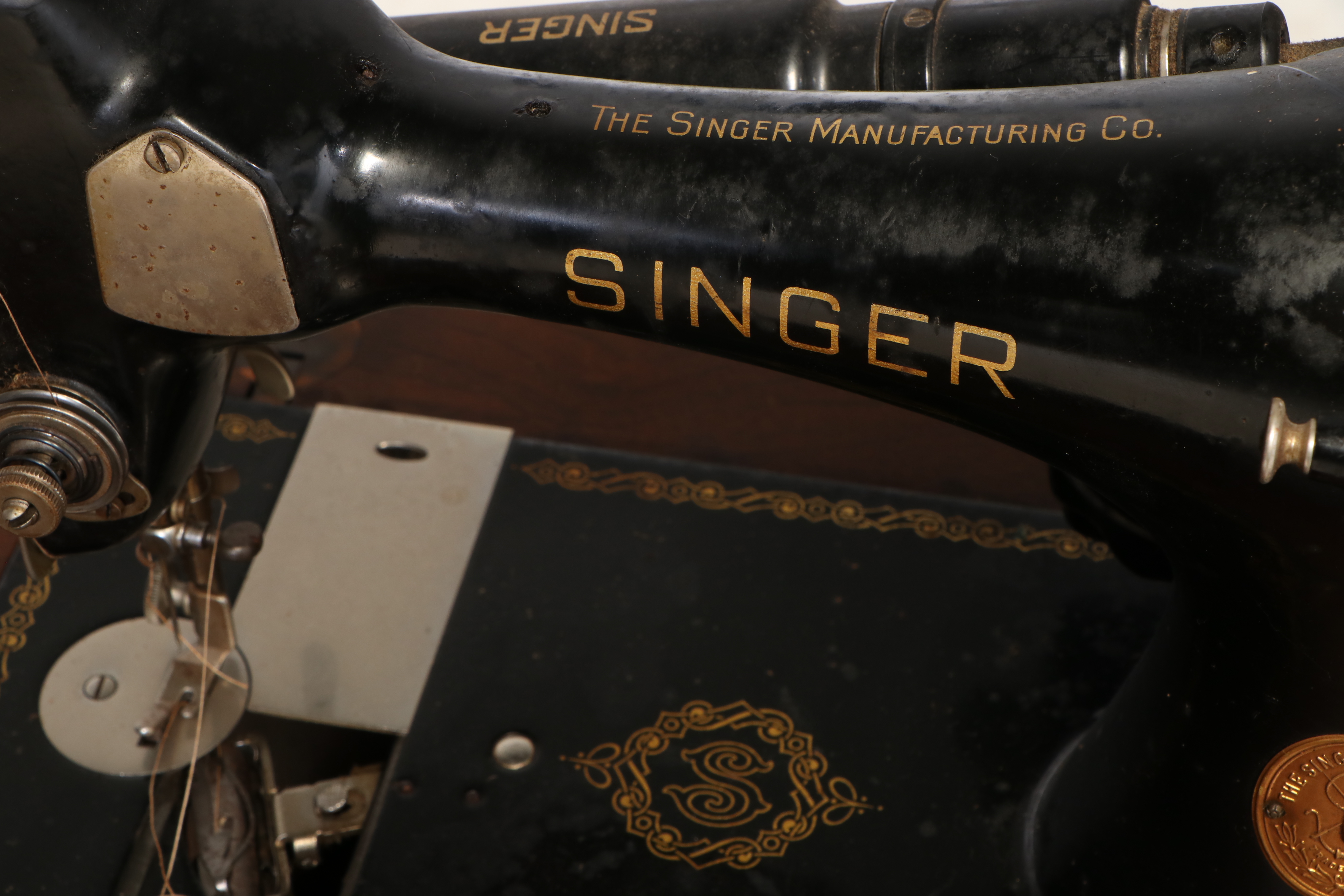 Singer B.R.7 Sewing Machine in Walnut Cabinet, circa 1929