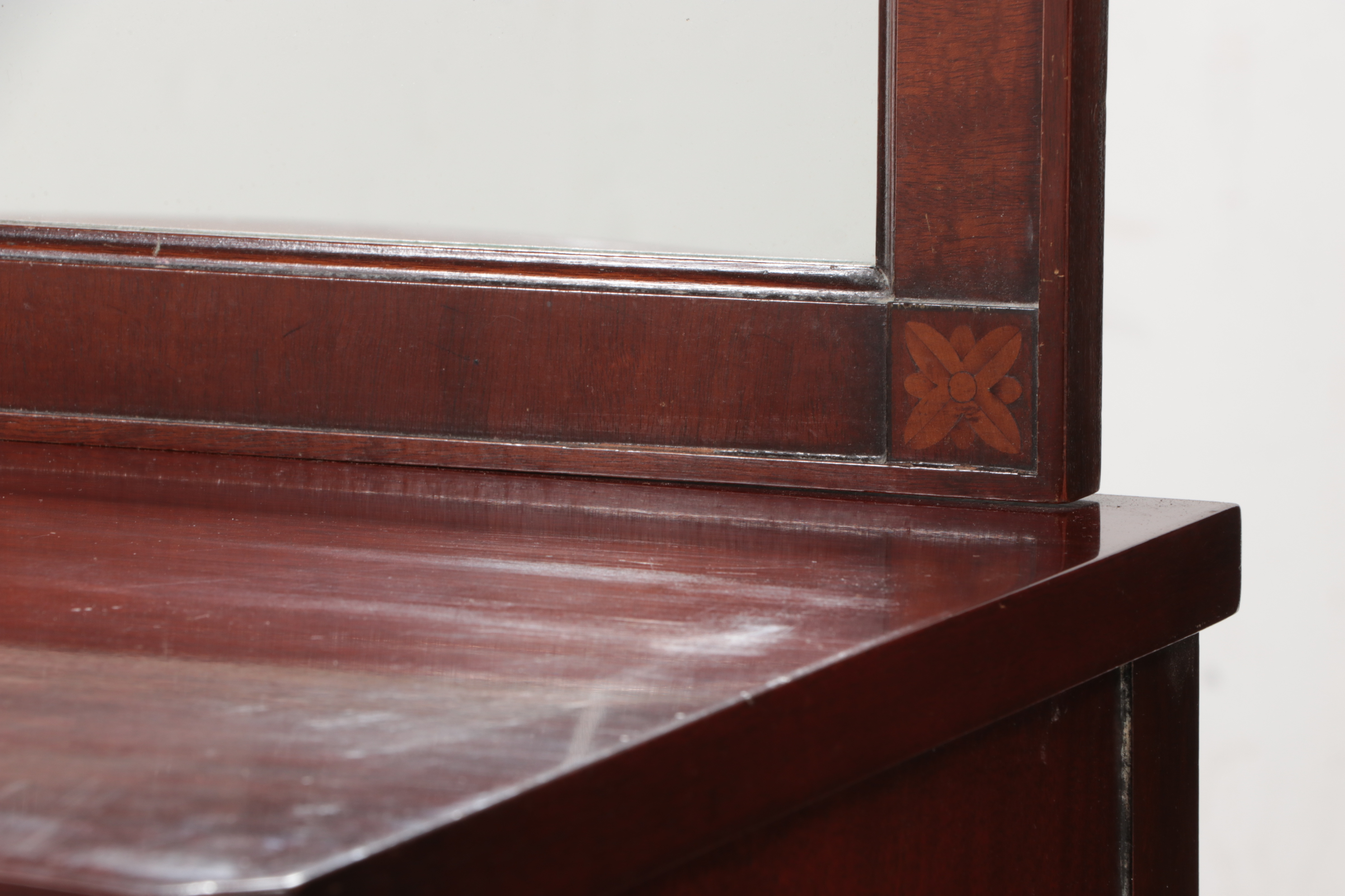 Drexel "Travis Court" Federal Style Mahogany Eight-Drawer Serpentine Dresser