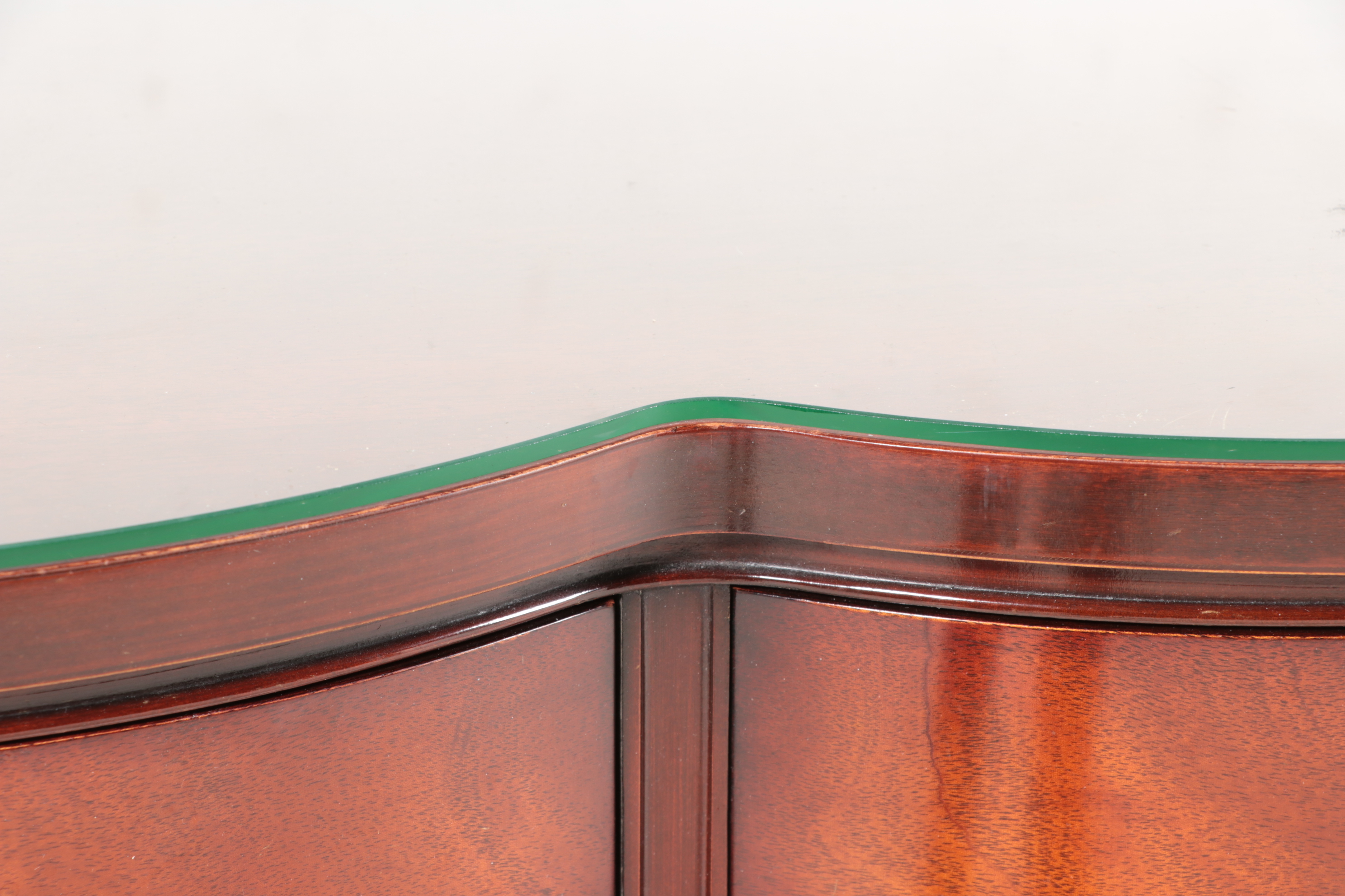 Drexel "Travis Court" Federal Style Mahogany Eight-Drawer Serpentine Dresser