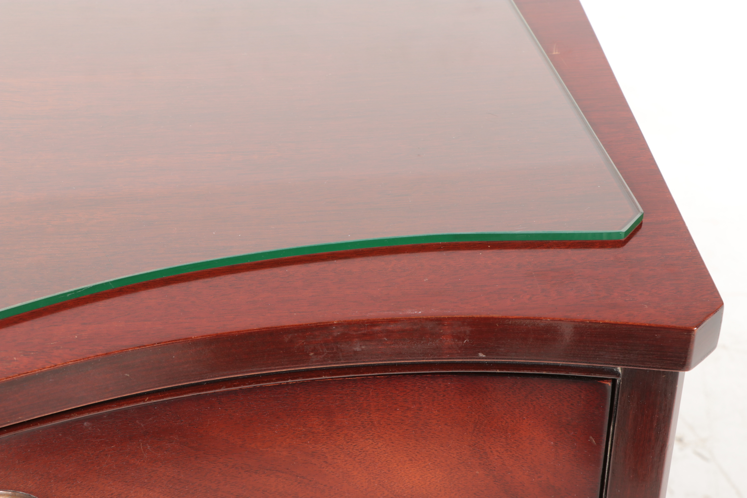 Drexel "Travis Court" Federal Style Mahogany Eight-Drawer Serpentine Dresser