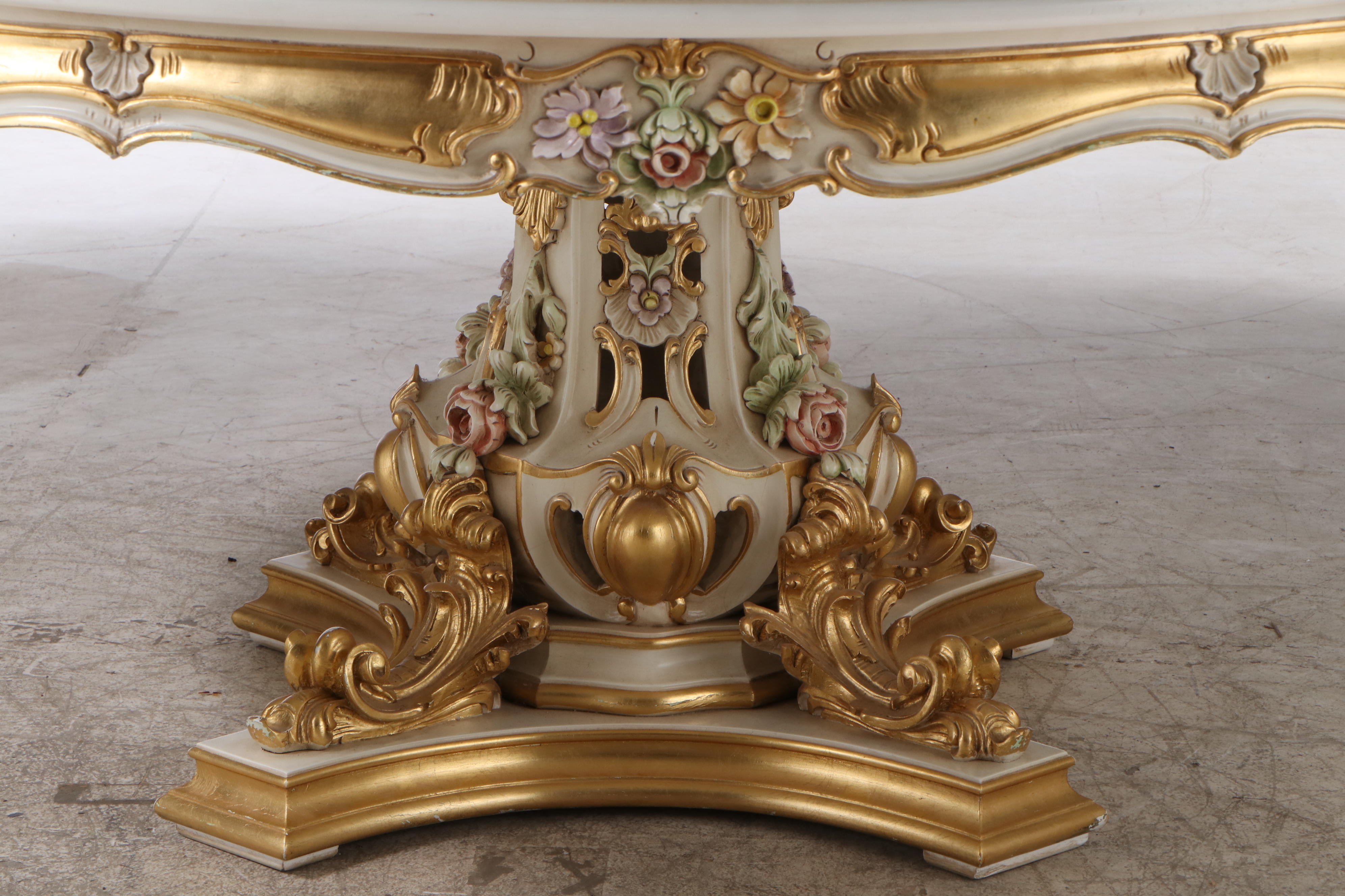 Meroni Francesco e Figli Rococo Style Paint-Decorated Nine-Piece Dining Set