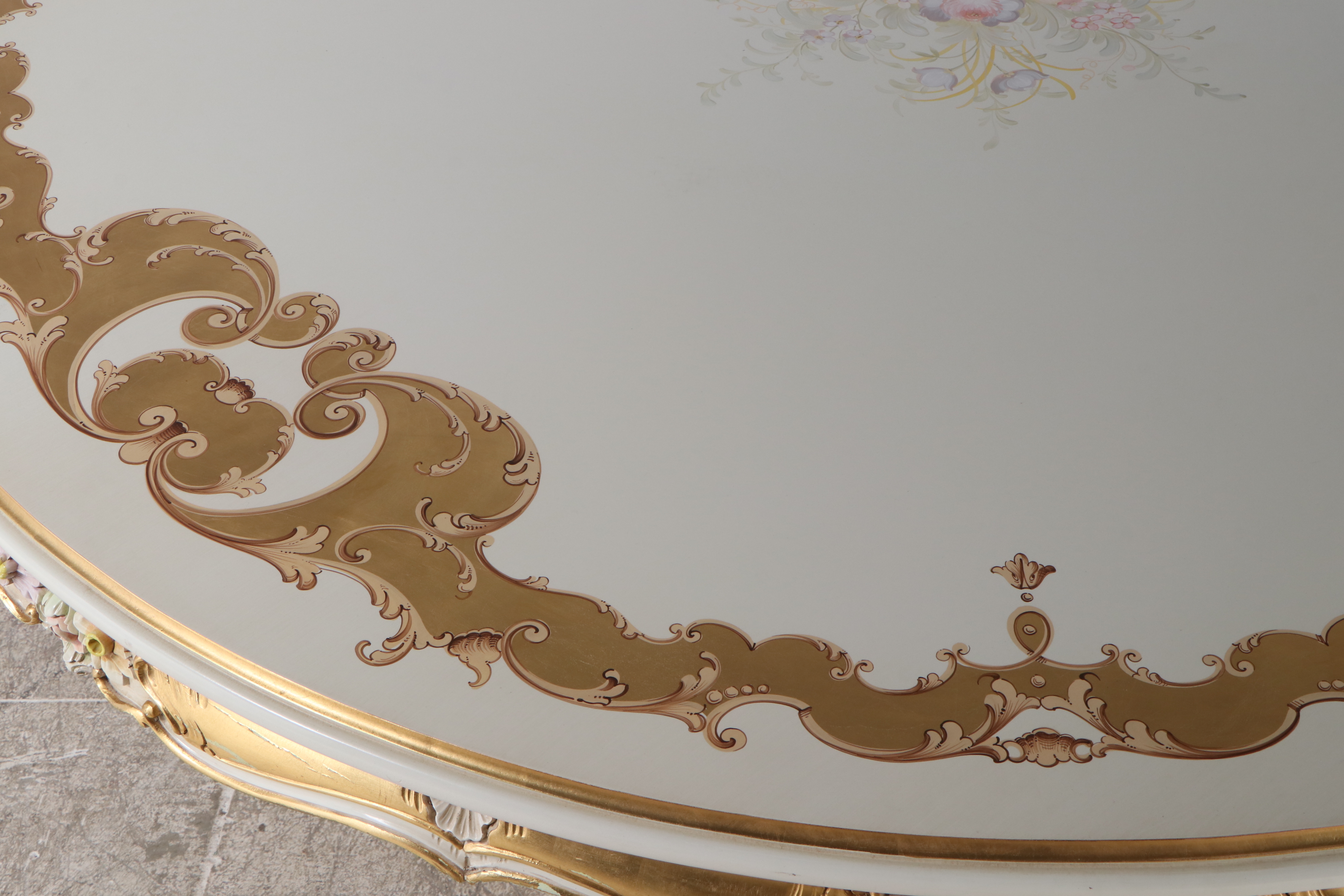 Meroni Francesco e Figli Rococo Style Paint-Decorated Nine-Piece Dining Set