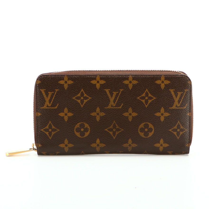 Louis Vuitton Zippy Wallet in Monogram Canvas