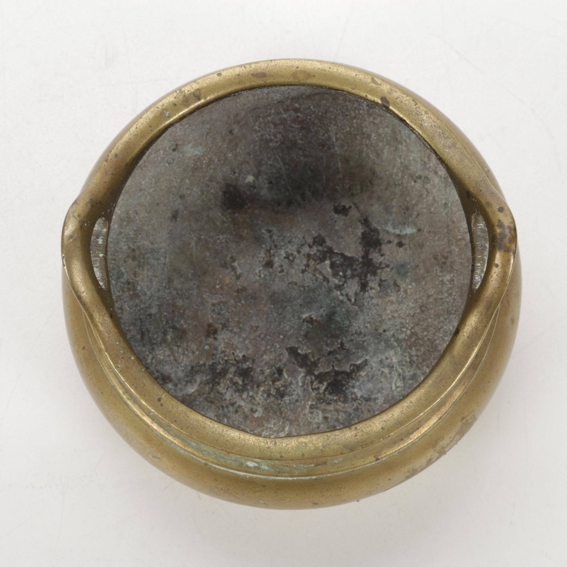 Japanese Kutani Porcelain Plates with Other Tripod Censer and Tray