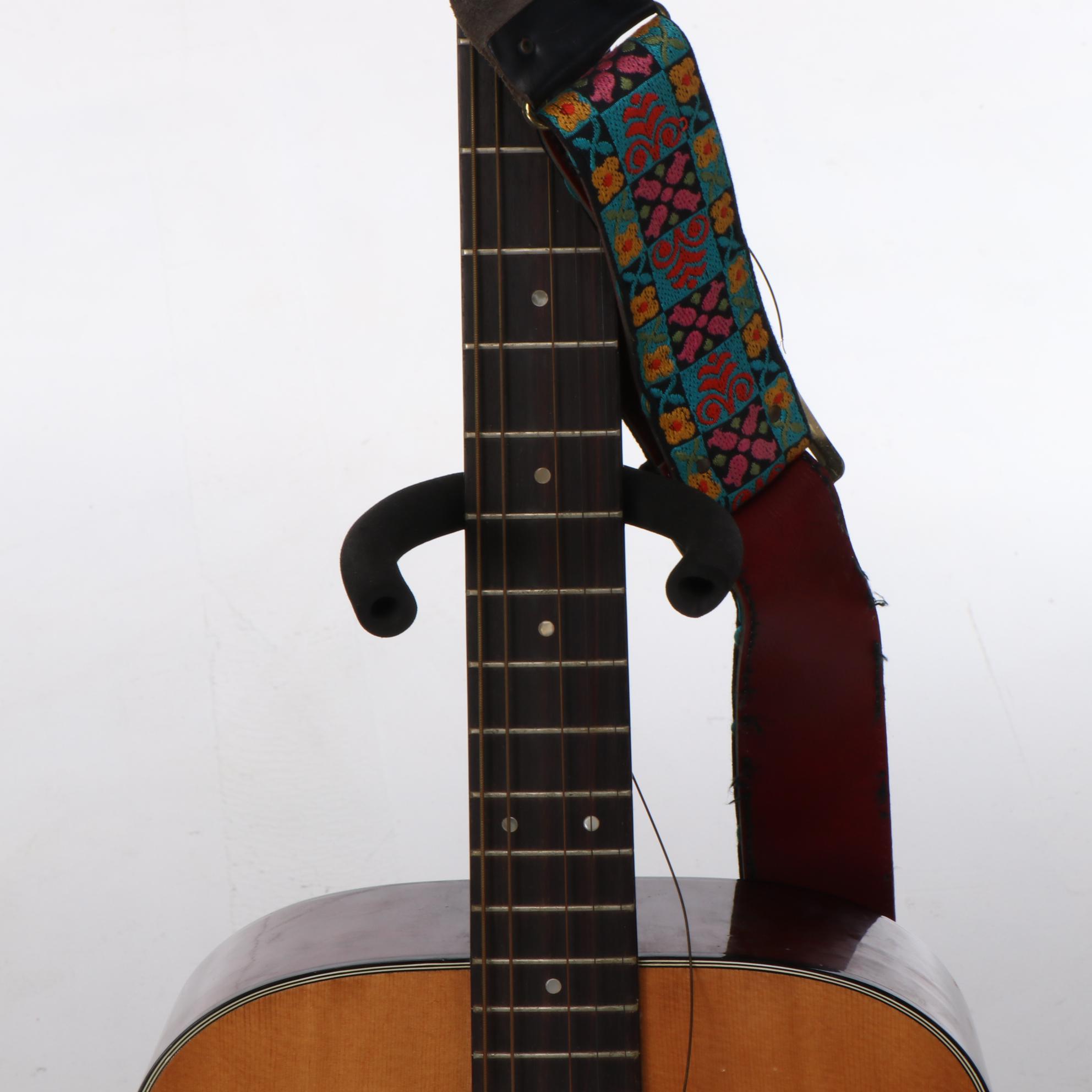 Yamaha FG-170 Acoustic Folk Guitar with Strap, Case, c. 1973