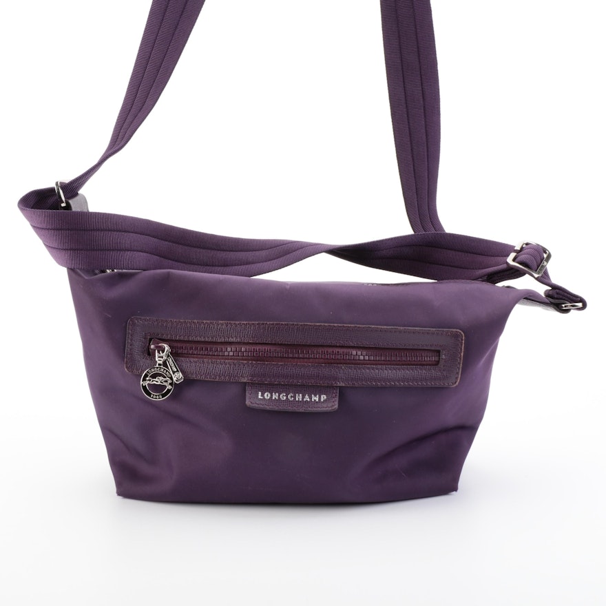 Longchamp Shoulder Bag in Purple Nylon Twill and Saffiano Leather