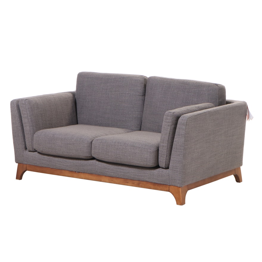 Article. Loveseat