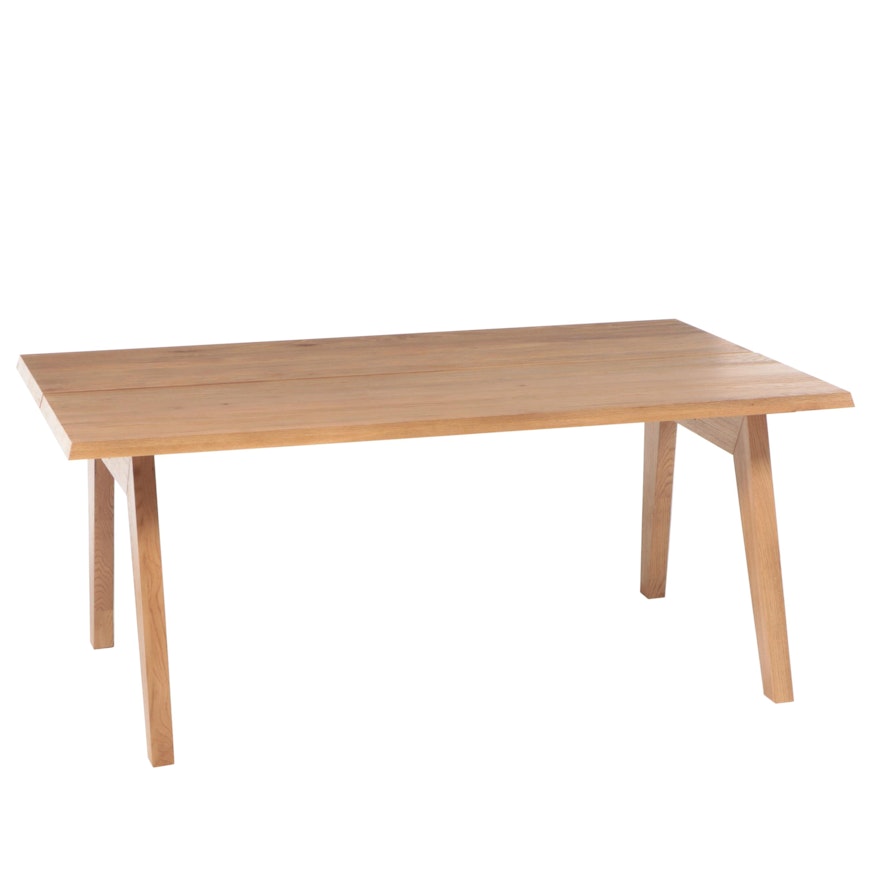 Article "Madera" Oak Dining Table