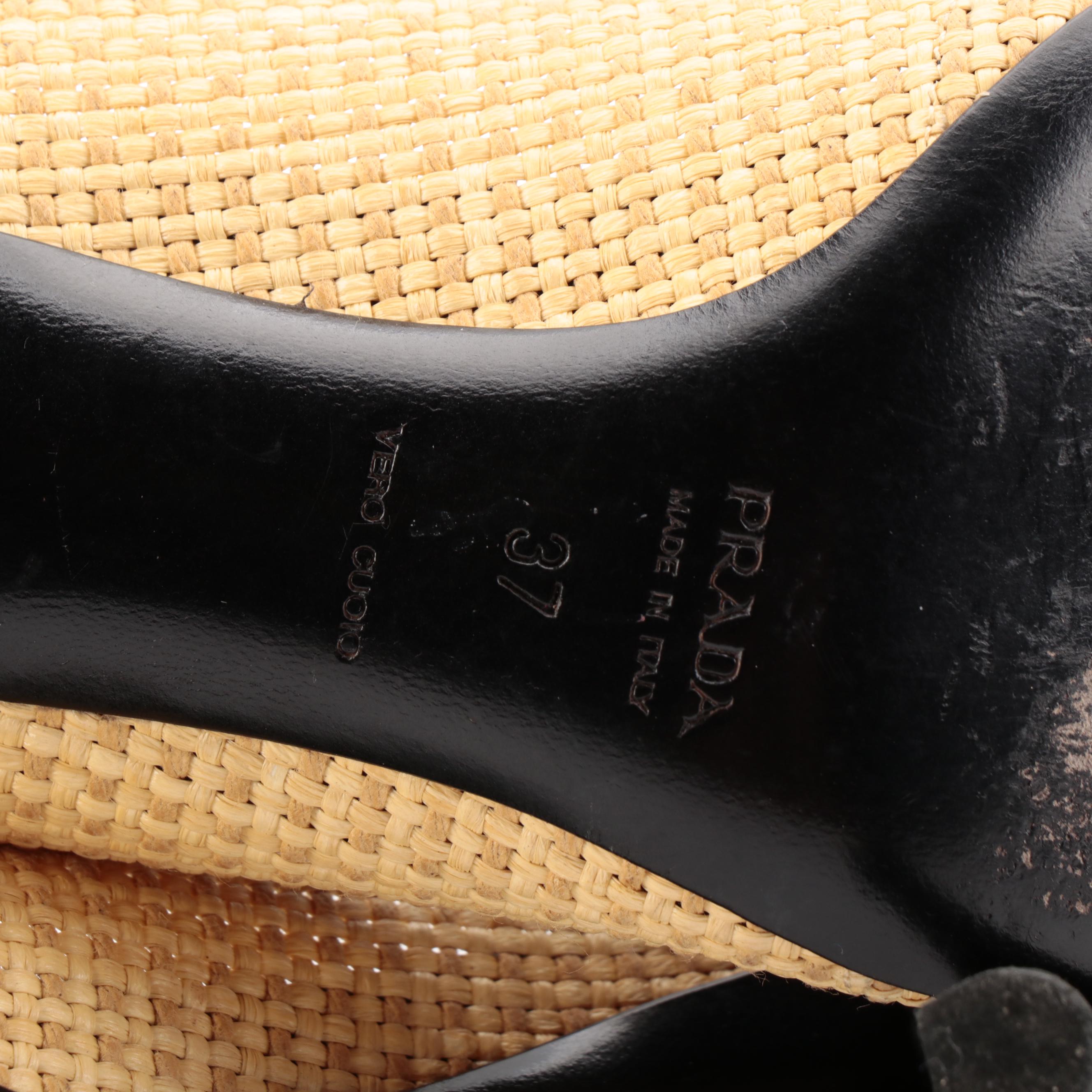 Prada Pointed Toe Pumps in Raffia and Leather with Box