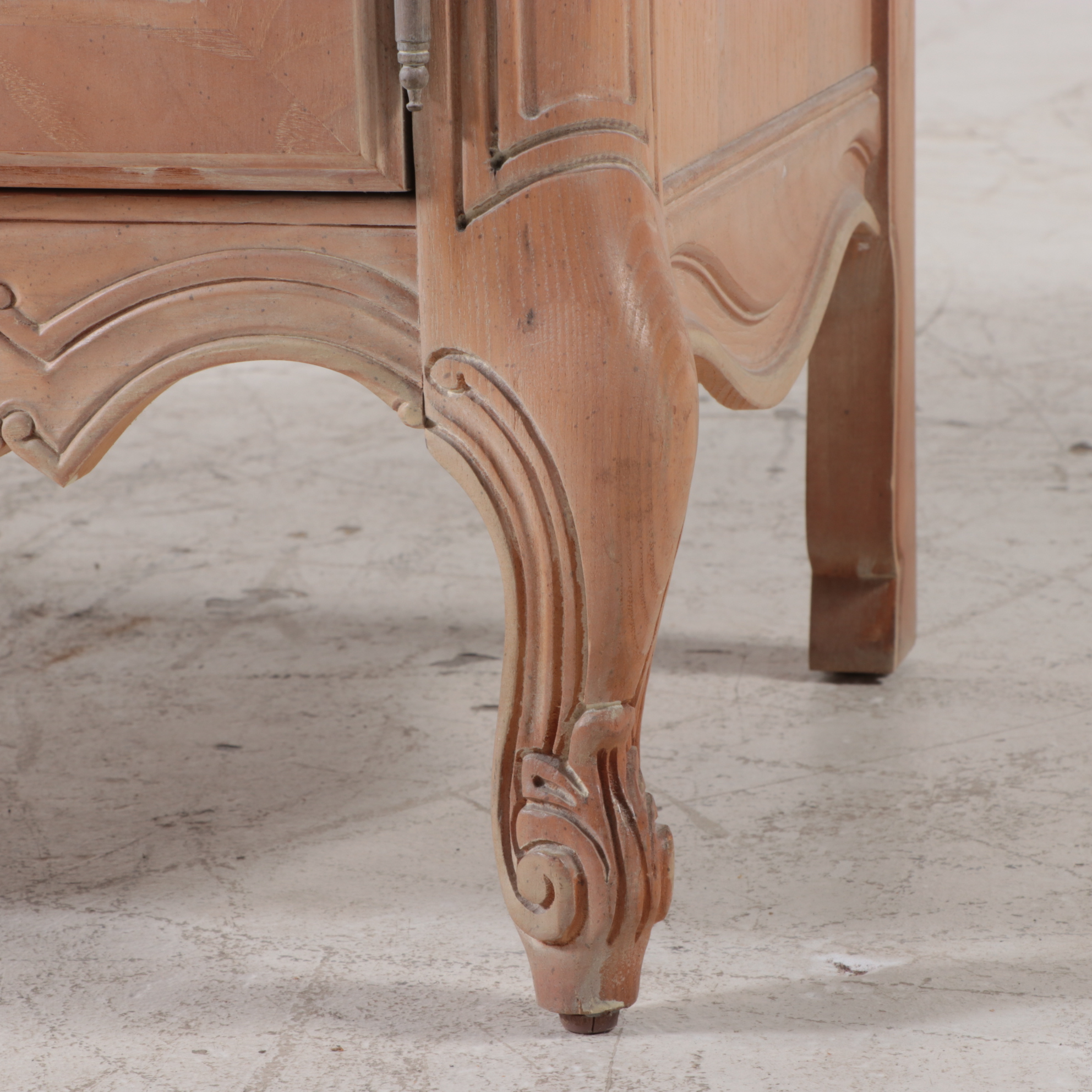 Stanley Louis XV Style Armoire