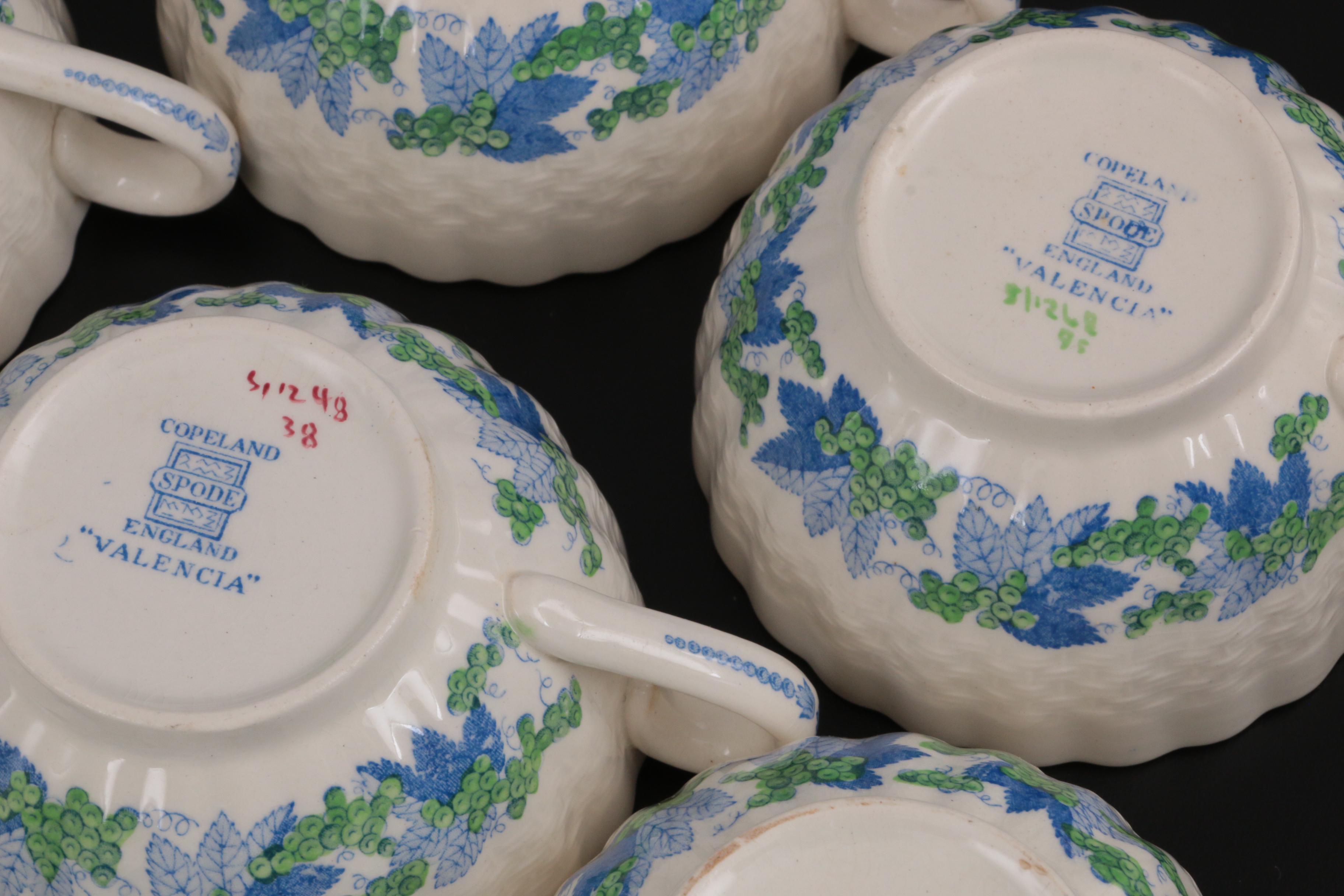 Copeland Spode "Valencia" Earthenware Dinnerware