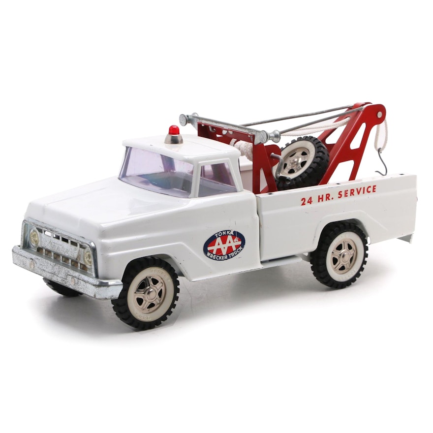 Tonka Pressed Steel Wrecker Toy Tow Truck, Mid to Late 20th Century