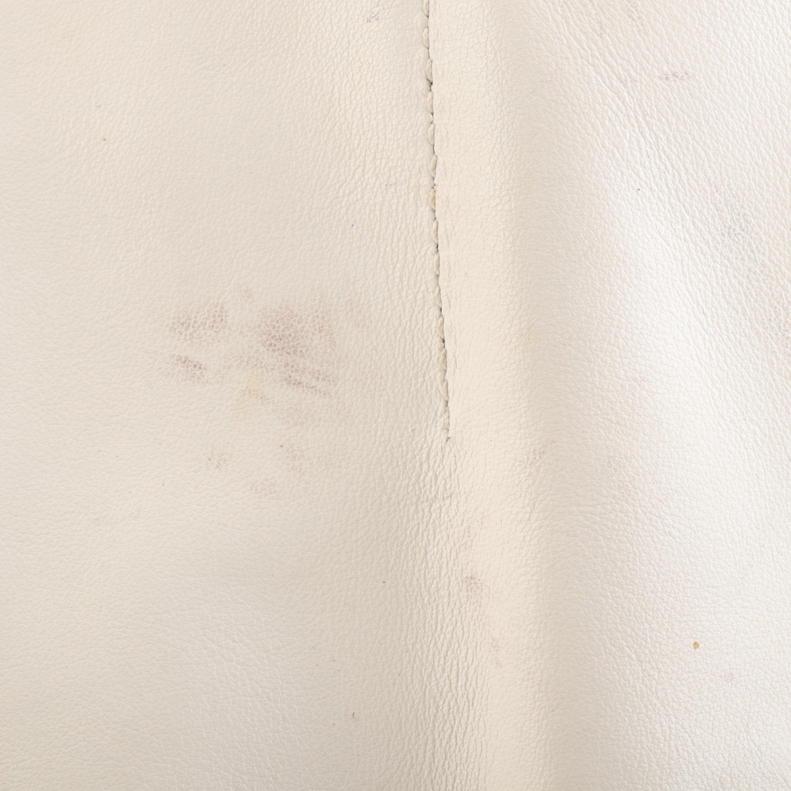 Prada Shoulder Tote Bag Adjustable Straps in White Leather with Detachable Pouch