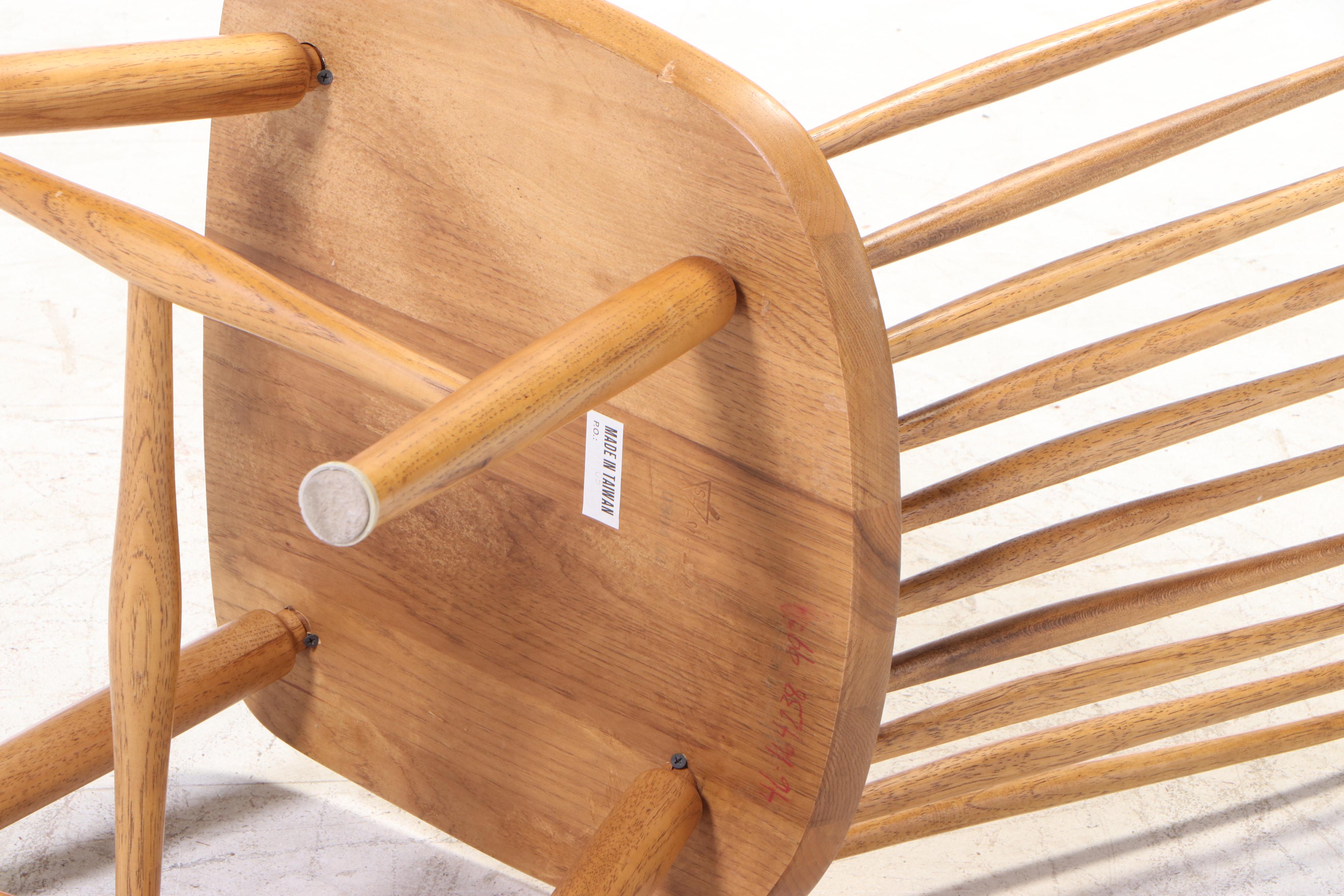 Four Shin-Lee Oak Rod-Back Windsor Side Chairs