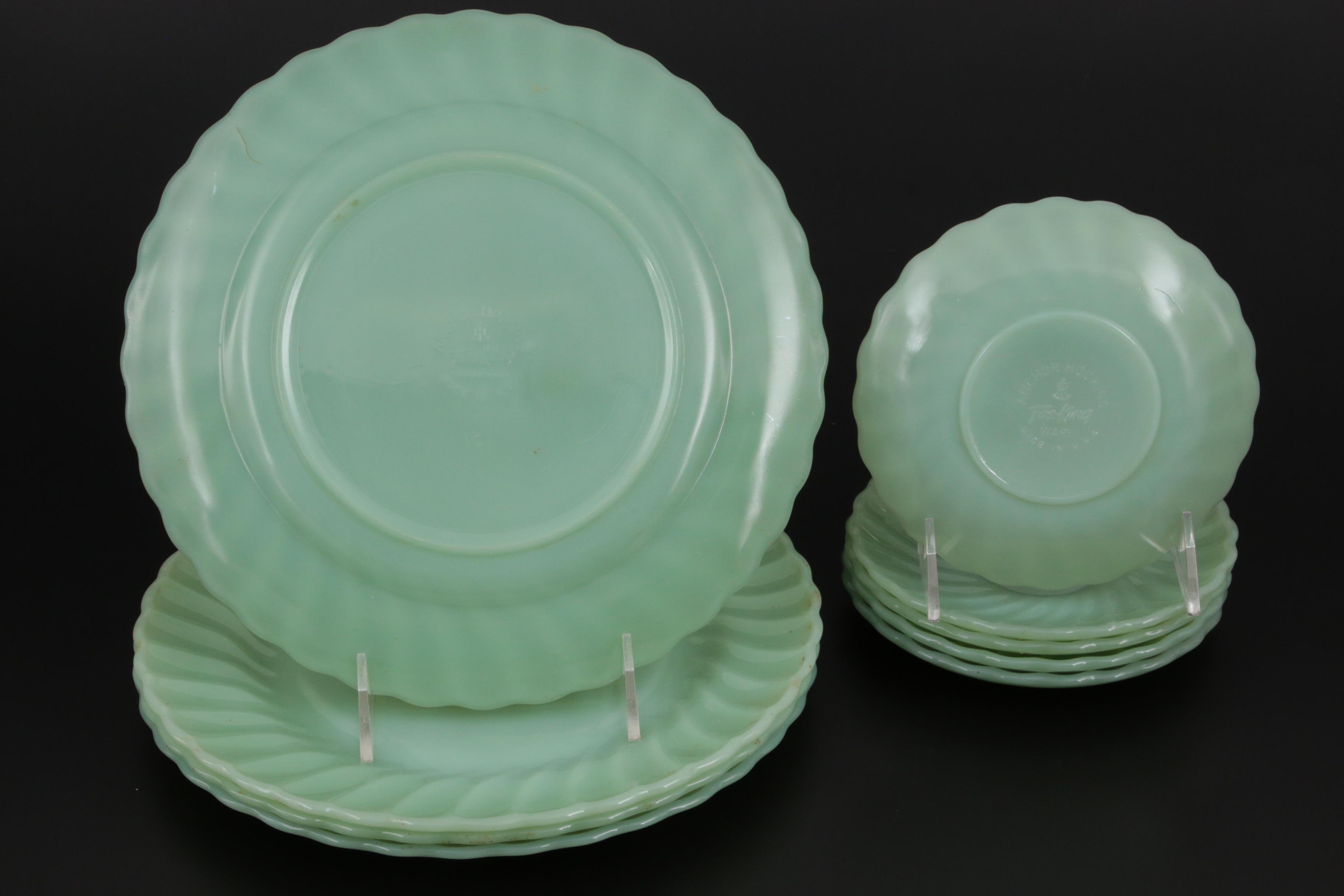 Anchor Hocking Fire King "Swirl Jadeite Shell" Dinnerware and More, Mid-20th C.