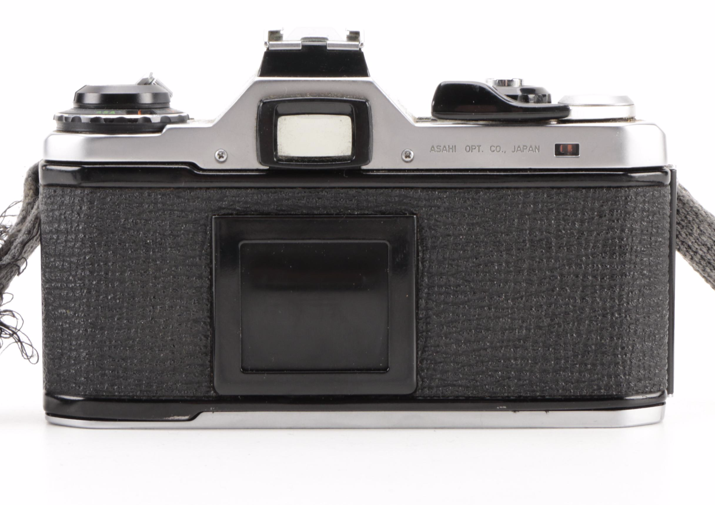 Asahi Pentax ME 35mm Camera with Vivitar Lens and Camera Bag