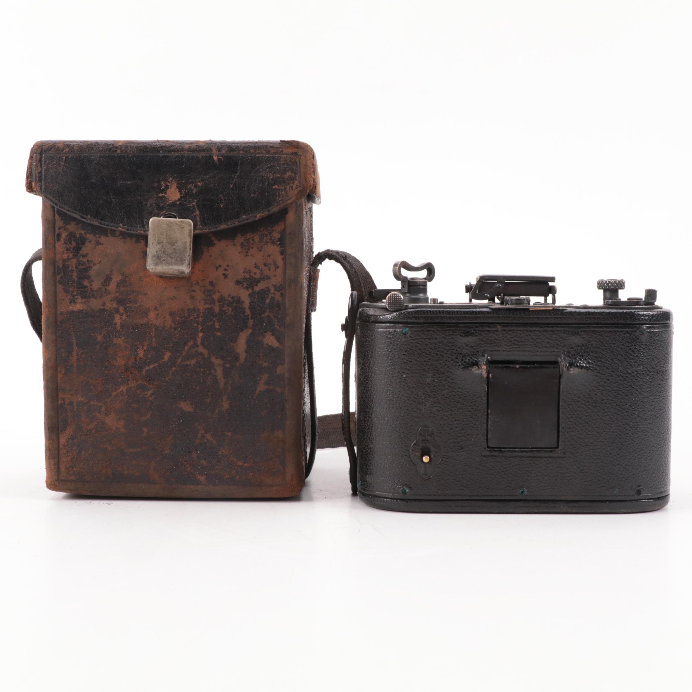 Graflex National Graflex Series II and Kodak Graphic Cameras, Early 20th Century