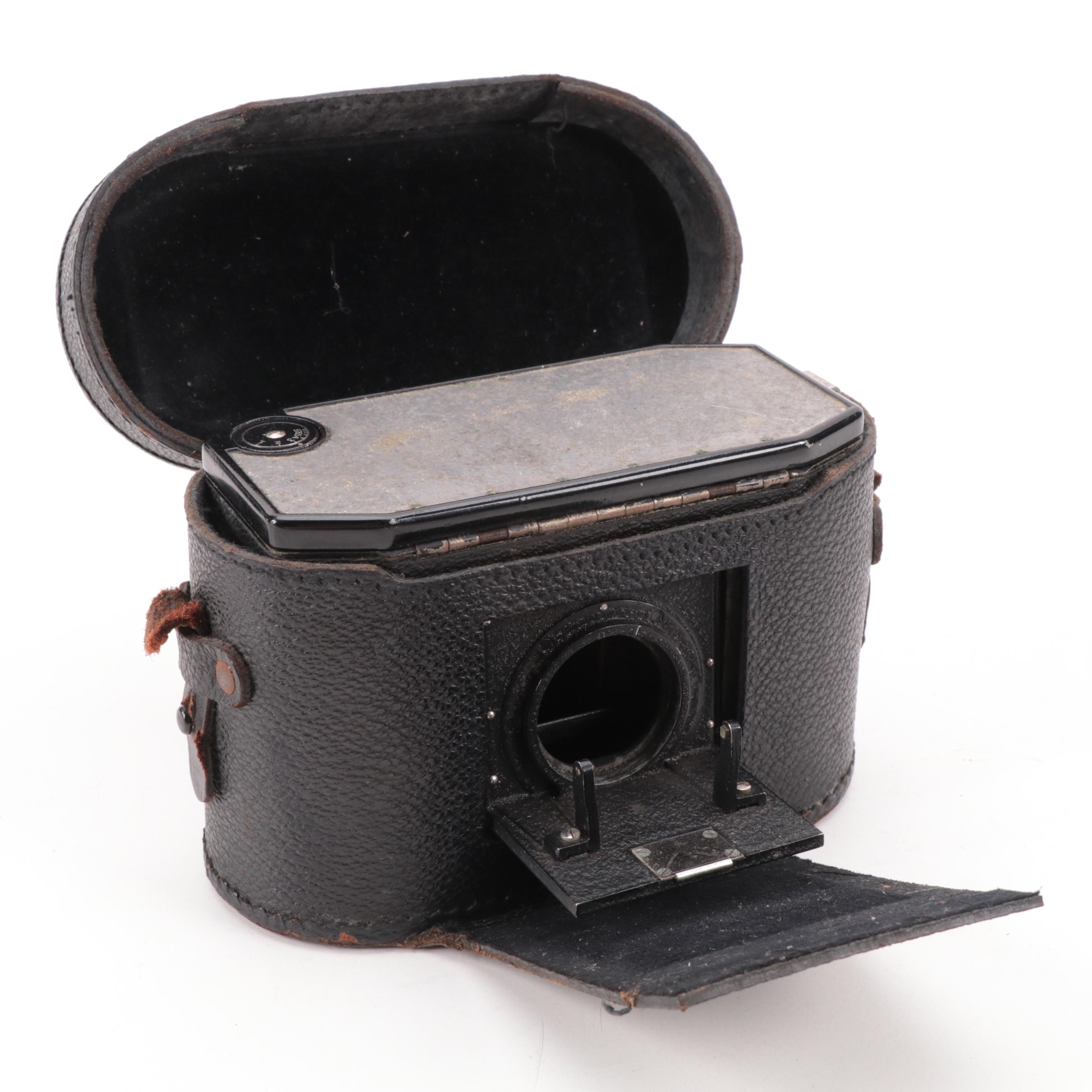 Graflex National Graflex Series II and Kodak Graphic Cameras, Early 20th Century