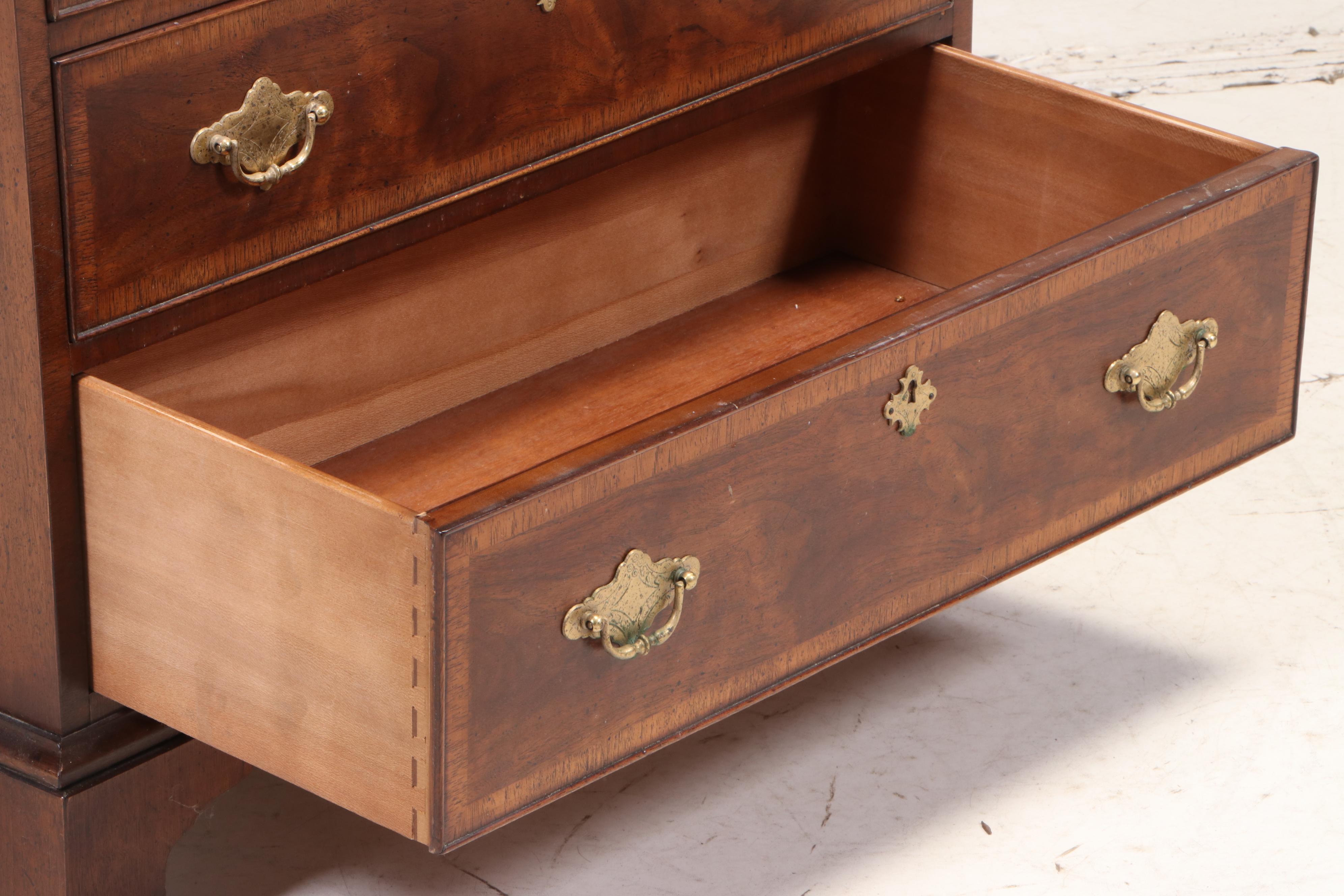 Henredon "Folio Four" George II Style Walnut and Crossbanded Bedside Chest