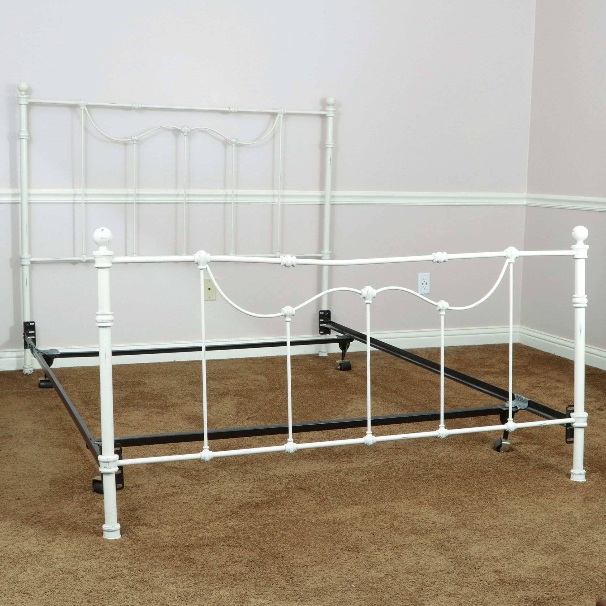 Victorian Style Queen White Metal Bed Frame