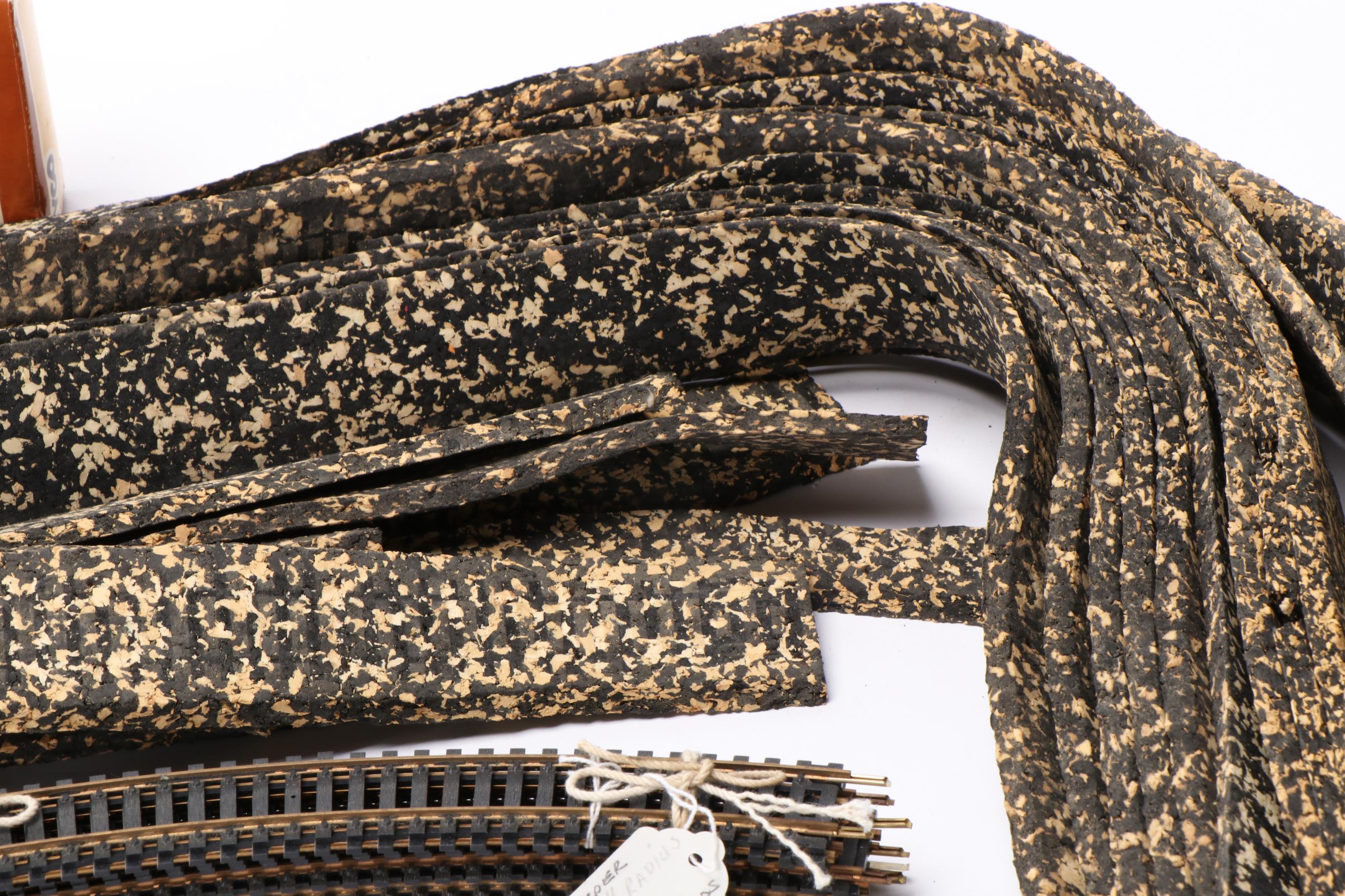 Atlas HO Scale Model Railroad Track, Roadbed, Tyco Freight Car, Accessories