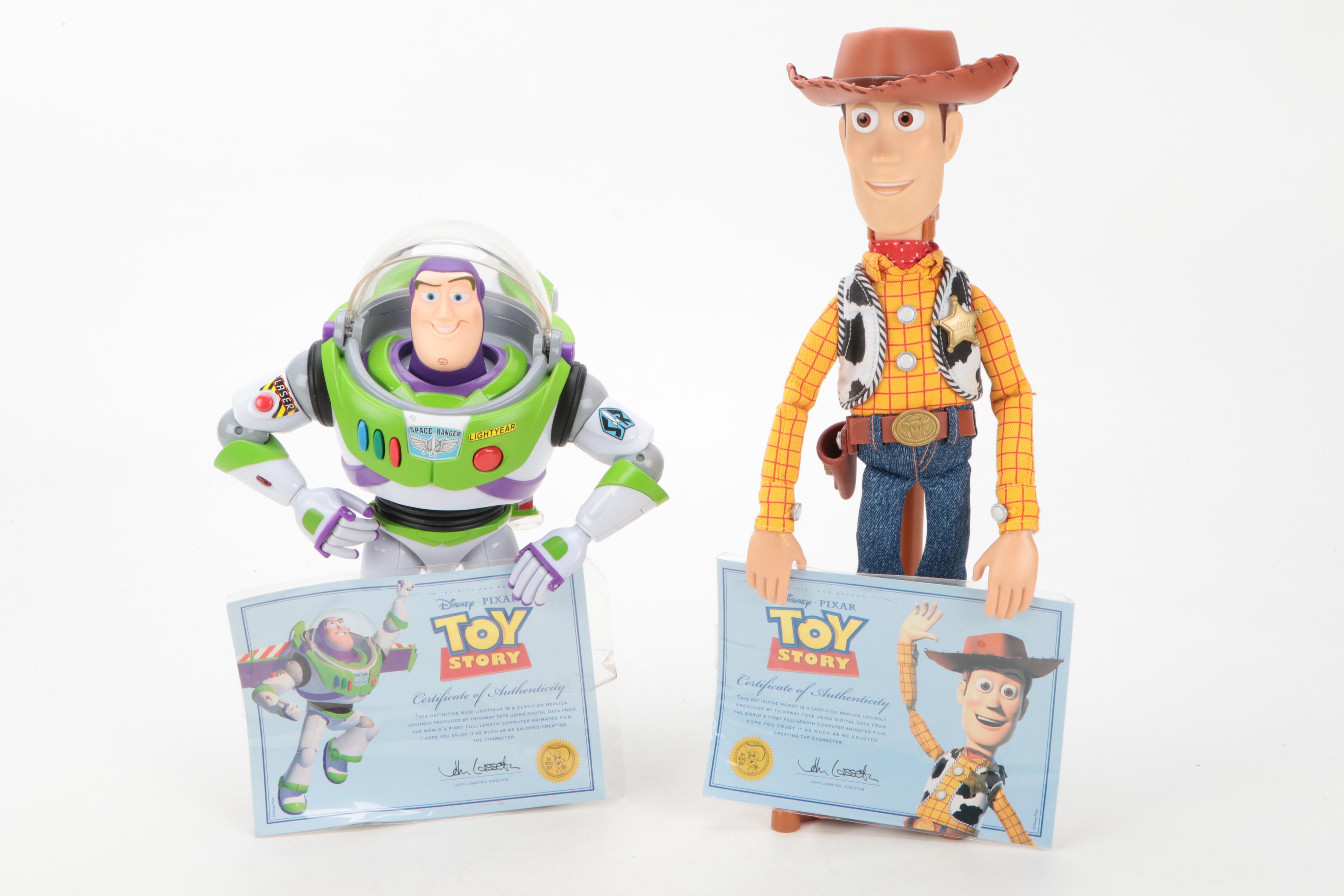 Disney's Buzz Lightyear, Woody and Other "Toy Story" Toys and Clock