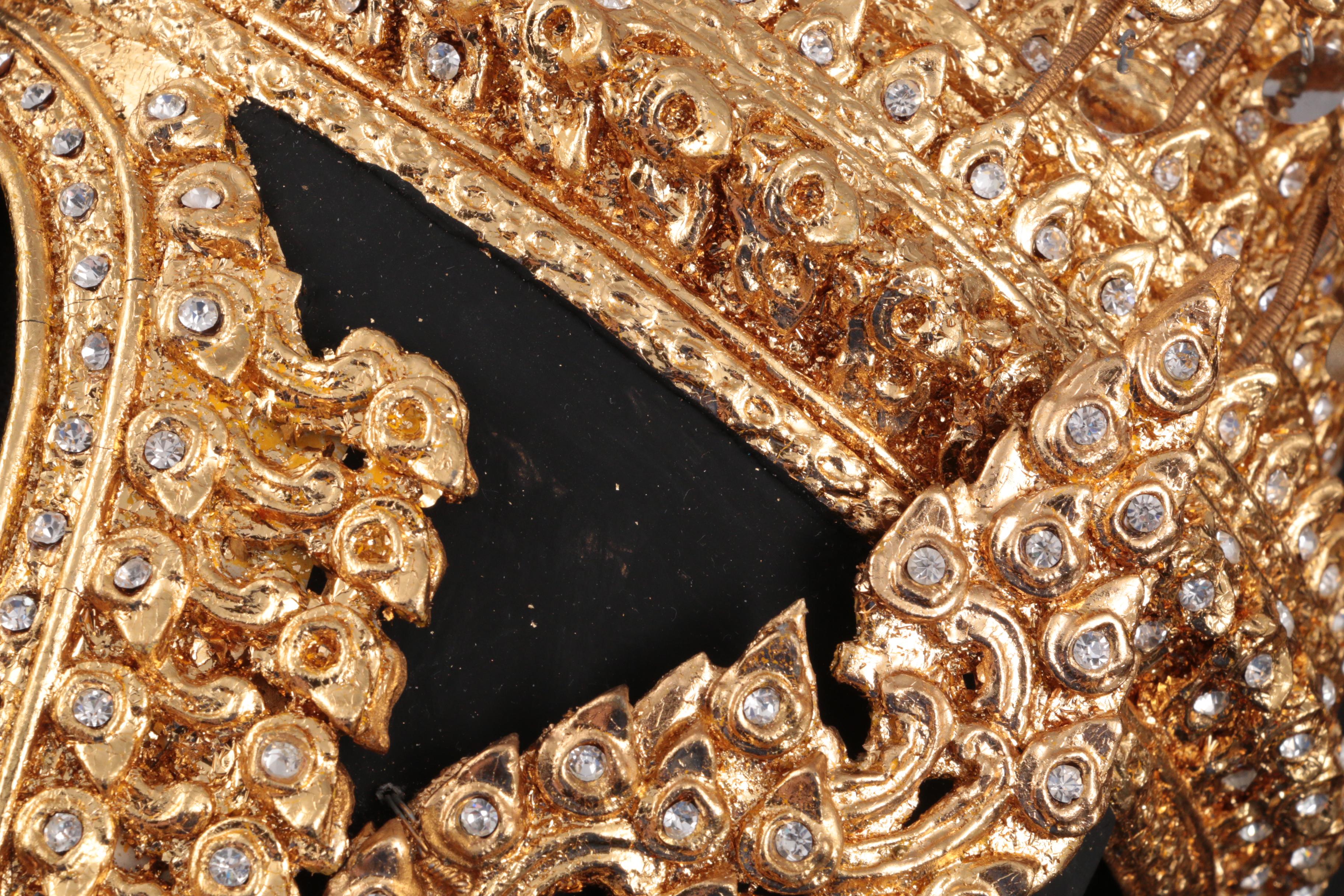 Southeast Asian Kohn Makuta Headdress