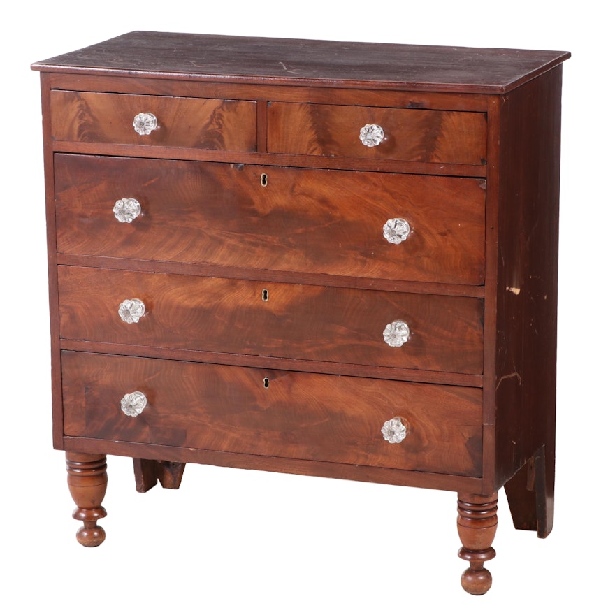 Small Victorian Mahogany Chest of Drawers, Mid-19th Century