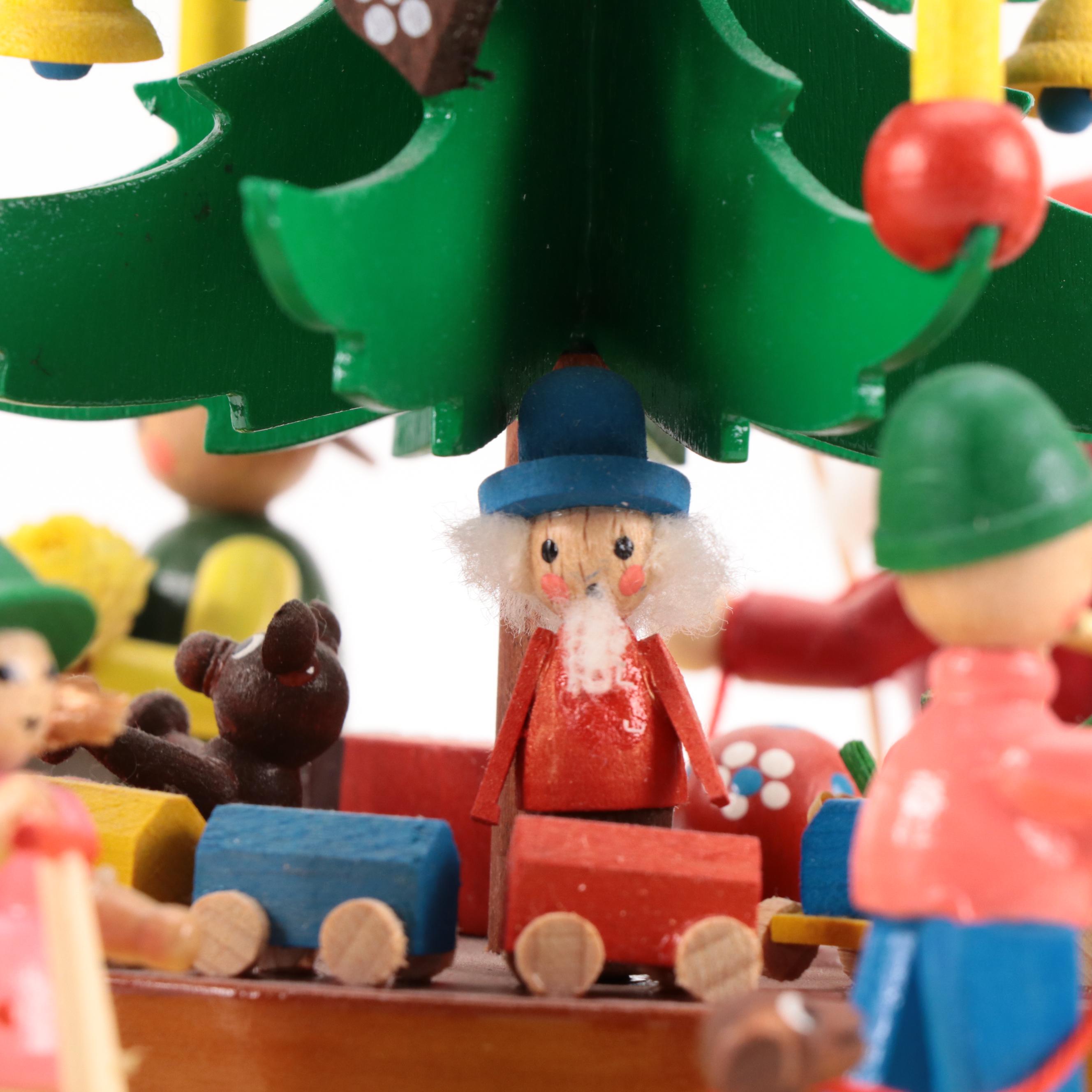 Steinbach Musical Wind-Up Christmas Tree