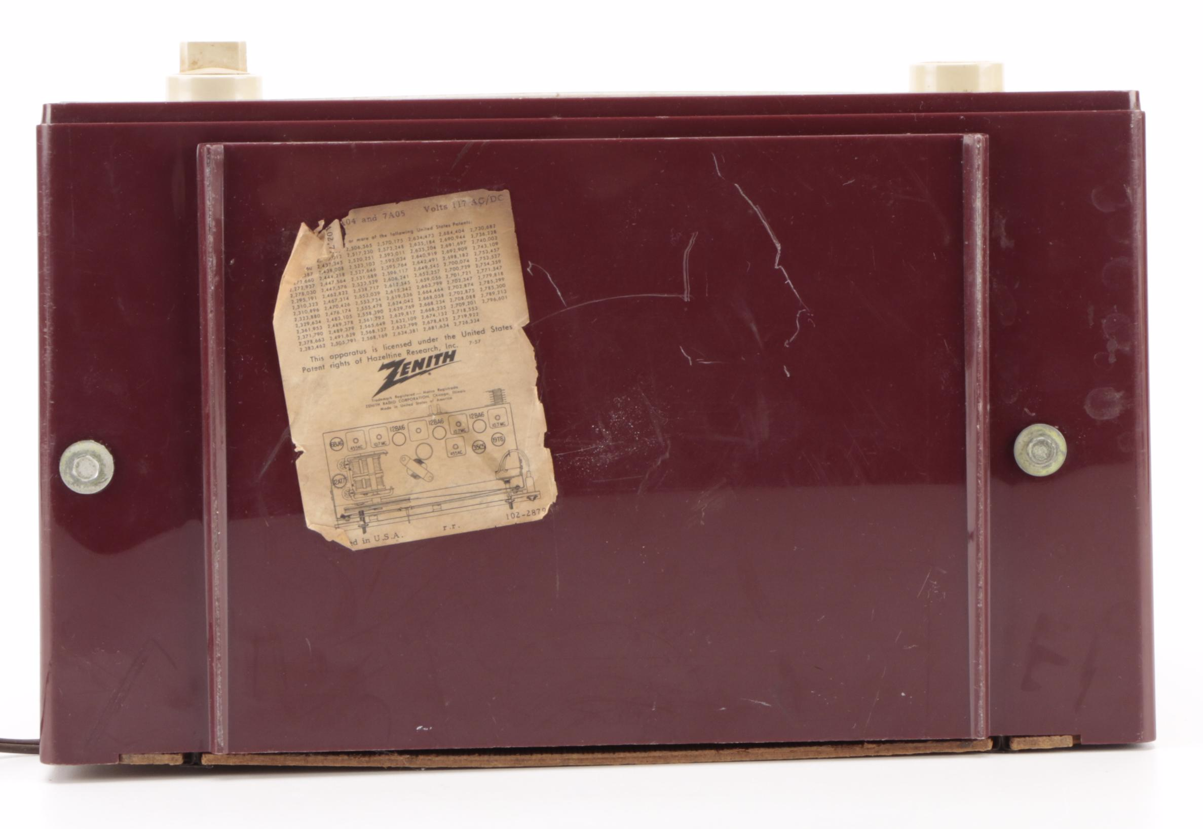 Zenith AM-FM Vacuum Tube Type Tabletop Radio, circa 1959