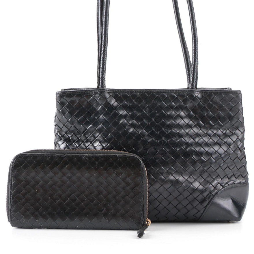 Bottega Veneta Shoulder Bag and Zip-Around Wallet in Black Intrecciato Leather