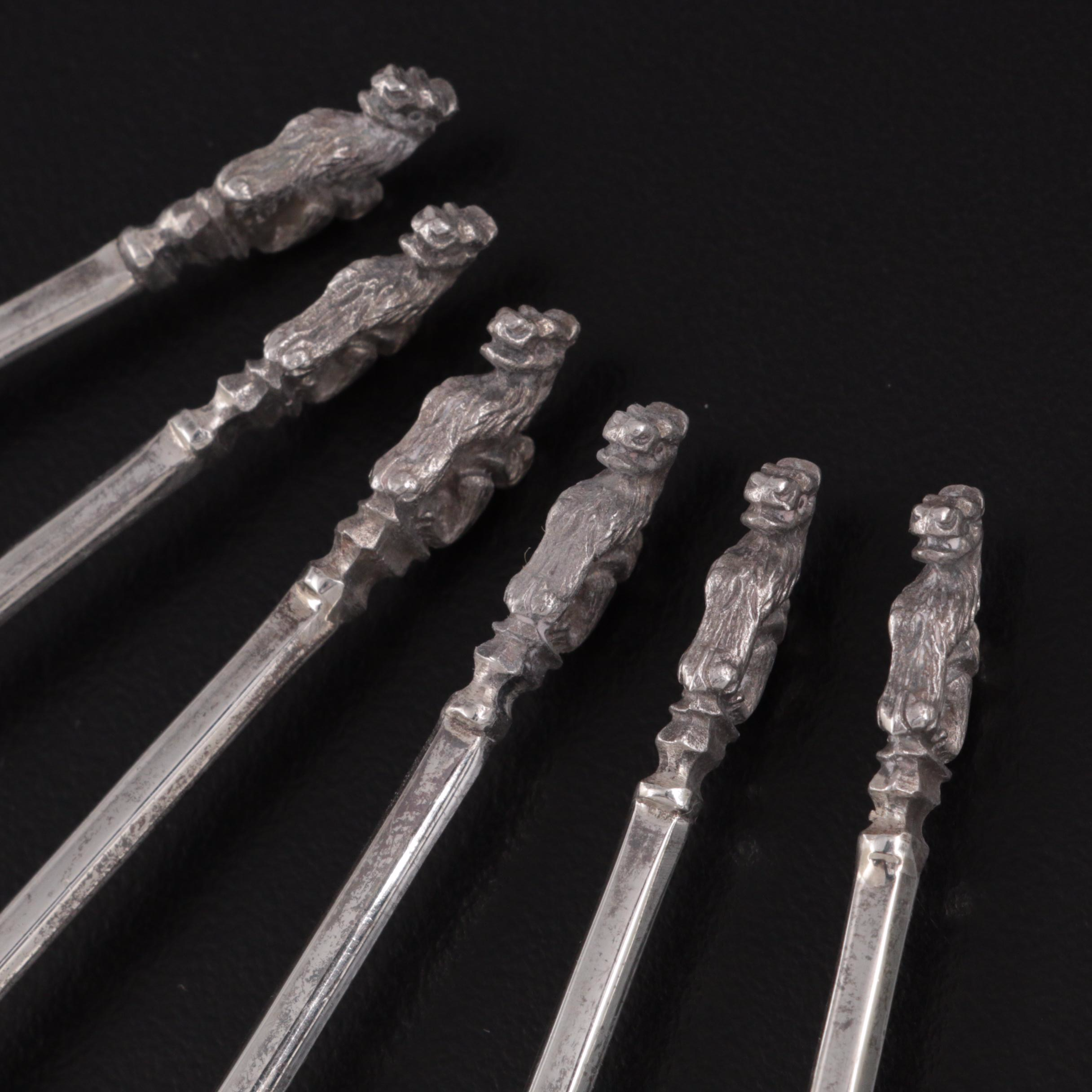 William Suckling Ltd. "Lion-Sejant" English Sterling Silver Spoon Set, 1958