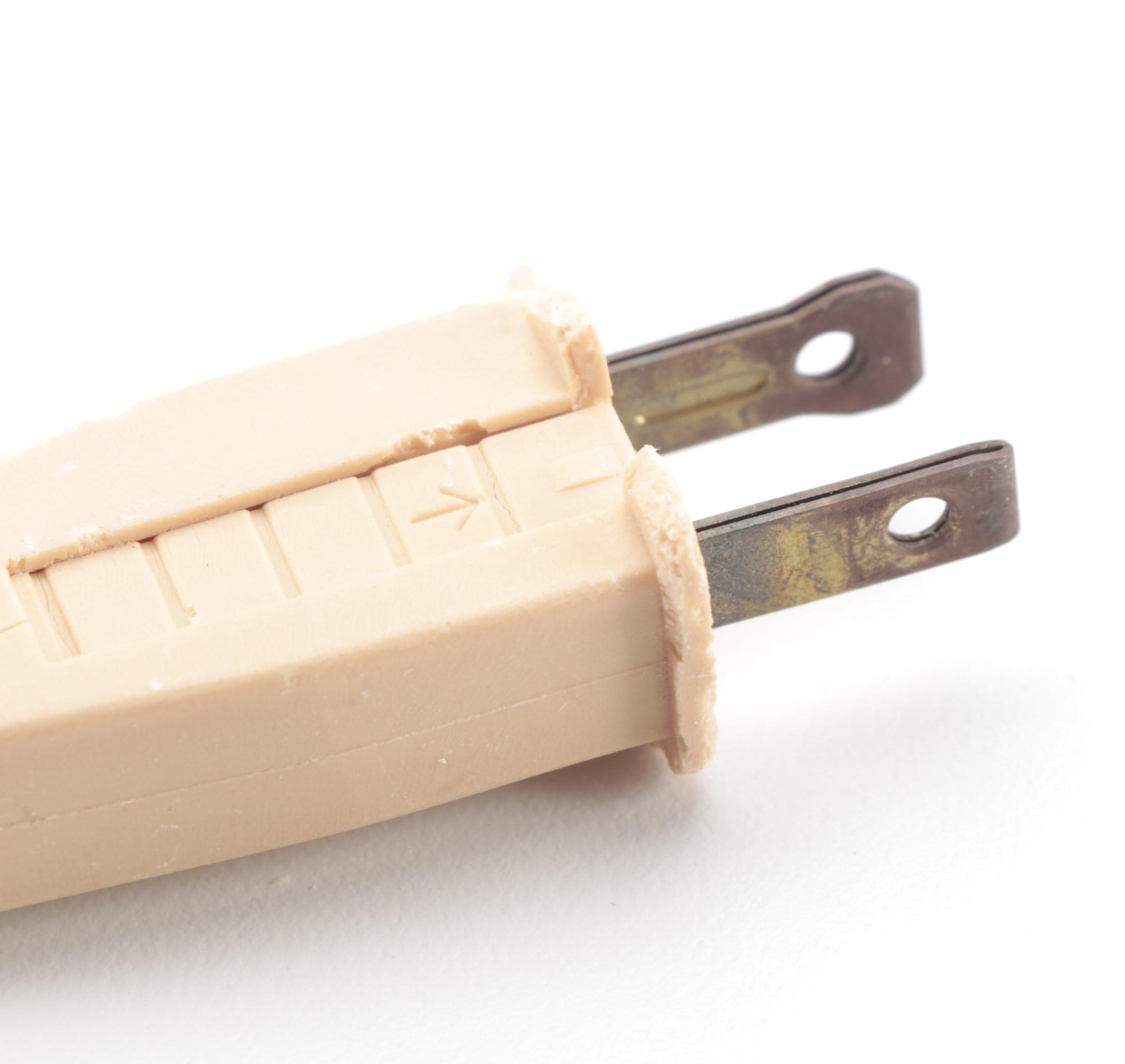 Department 56, Dickens Series "Abbey" and Other Porcelain Buildings