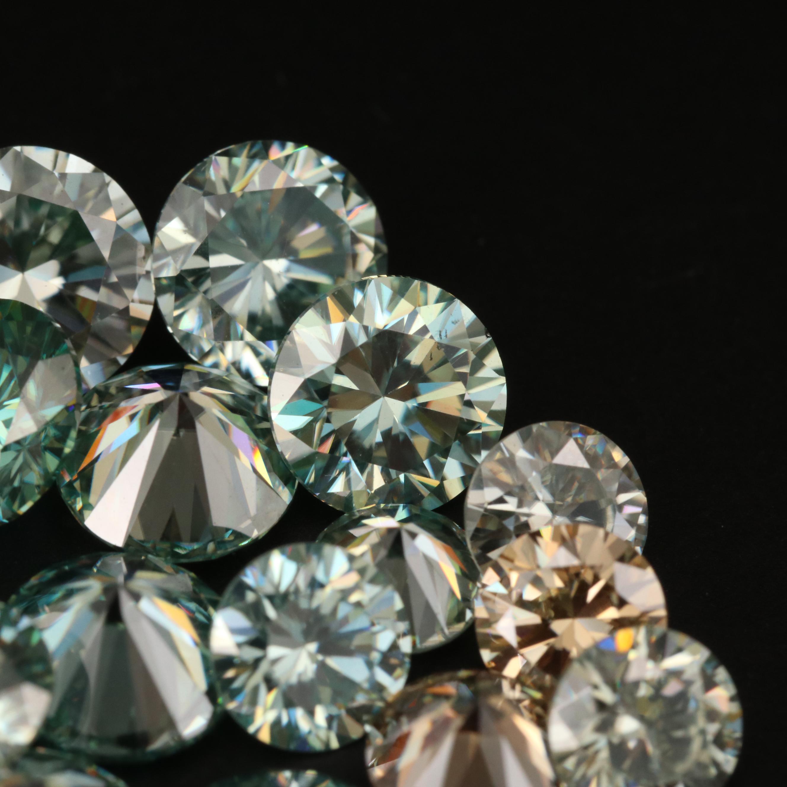 Loose Laboratory Grown Moissanites