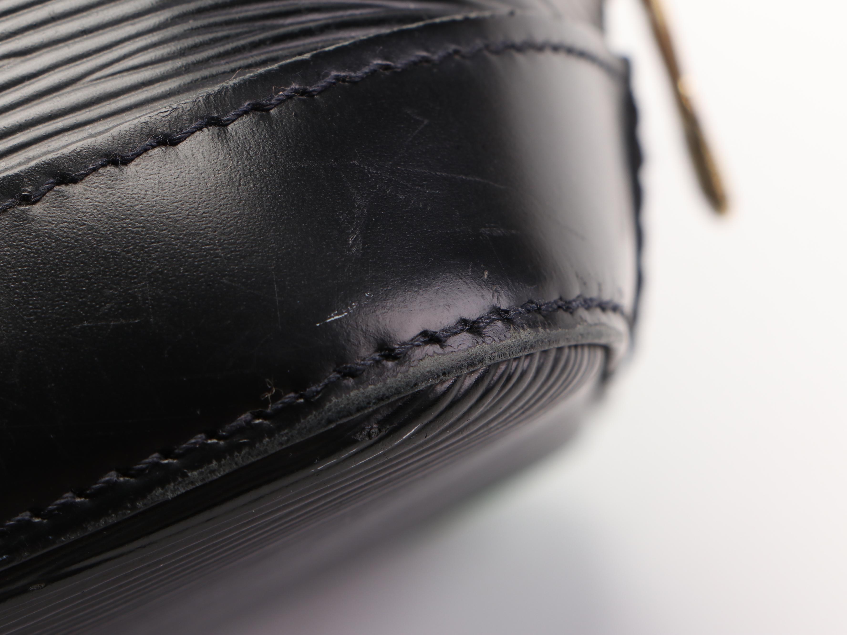 Louis Vuitton Alma PM Satchel in Black Epi and Smooth Leather