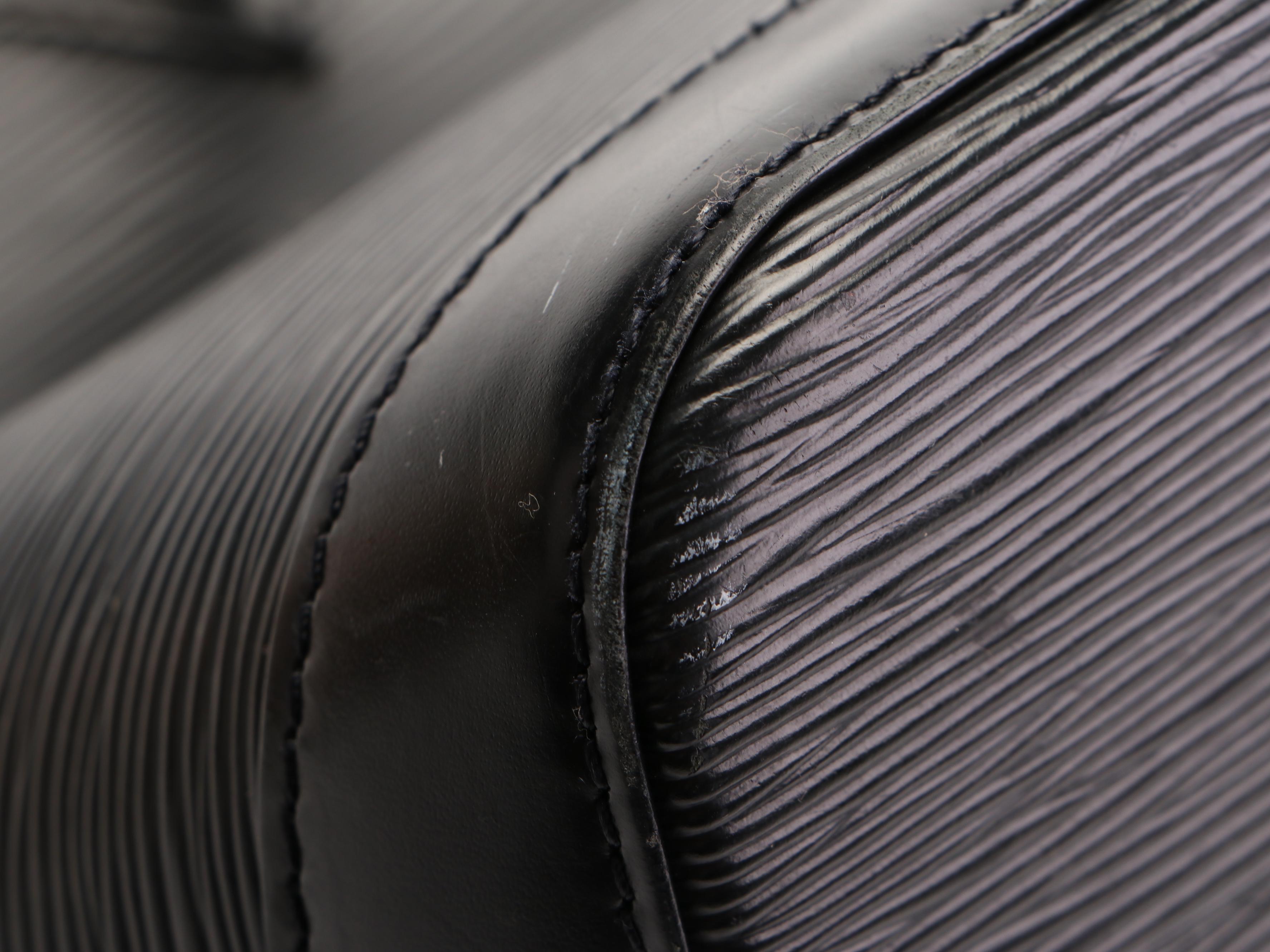 Louis Vuitton Alma PM Satchel in Black Epi and Smooth Leather