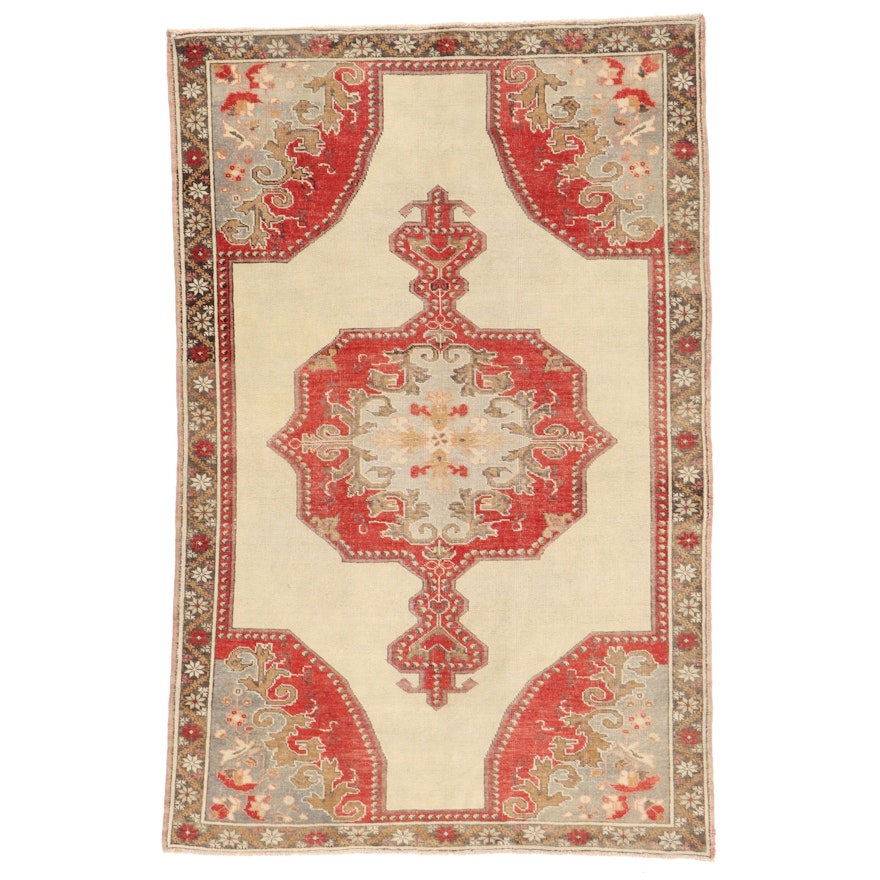 4'9 x 7'3 Hand-Knotted Area Rug