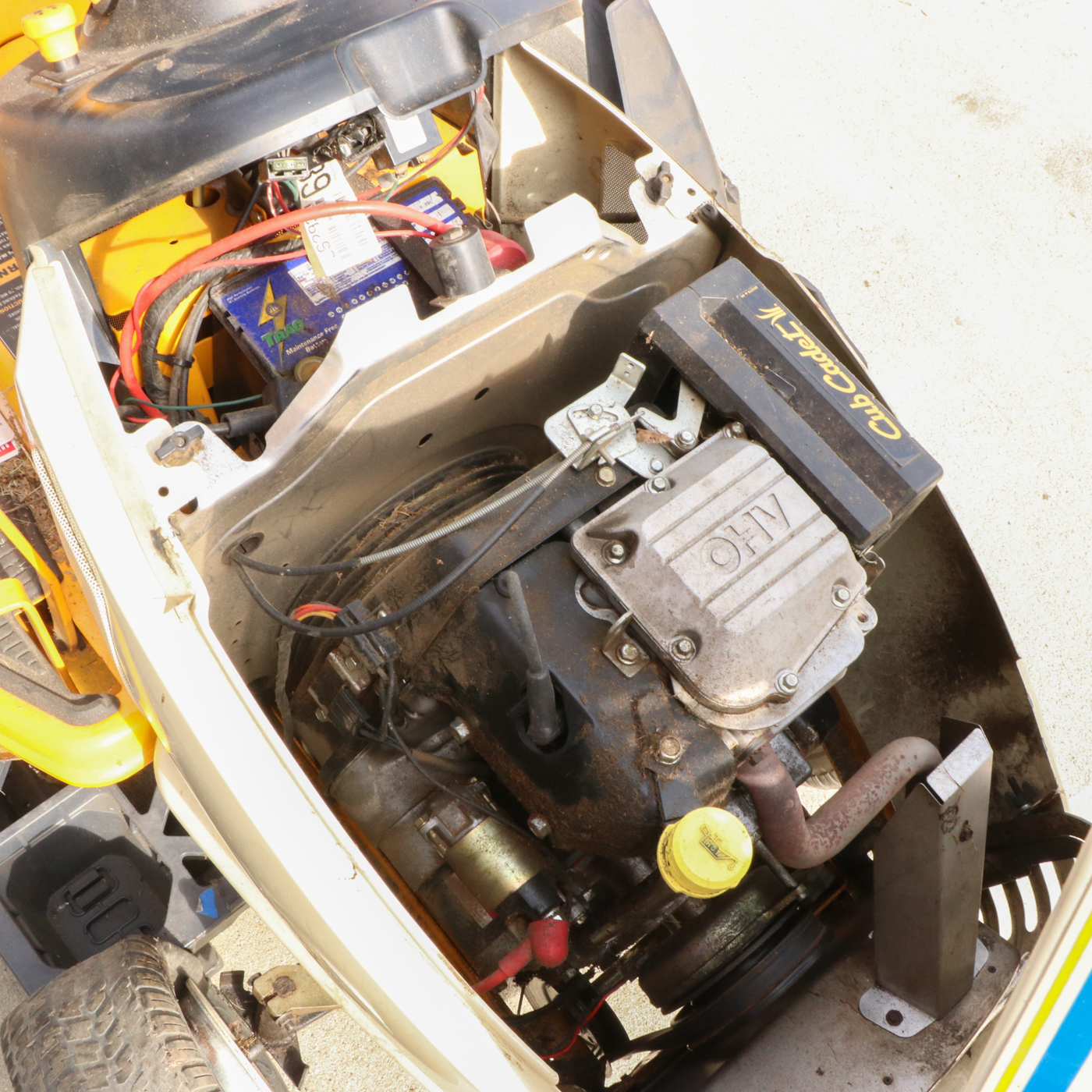 Cub Cadet 2146 Riding Lawnmower