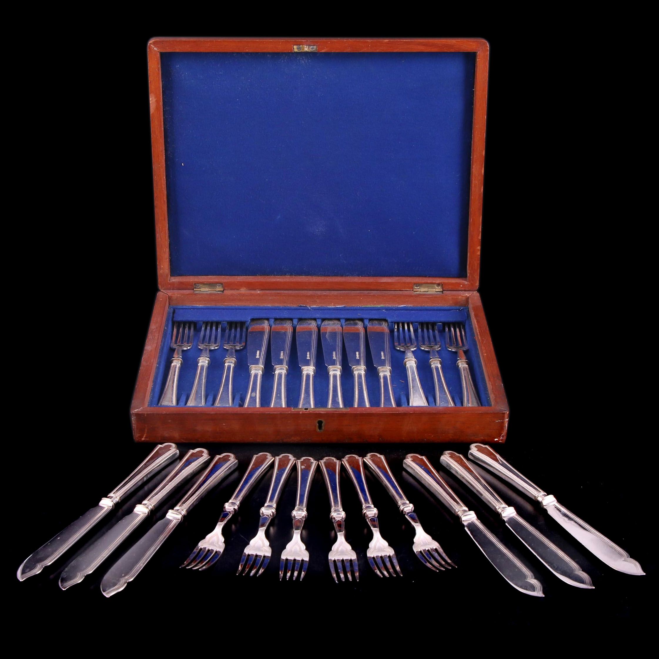 Martin Hall & Co. English Silver Plate Fish Flatware Set, Early 20th Century