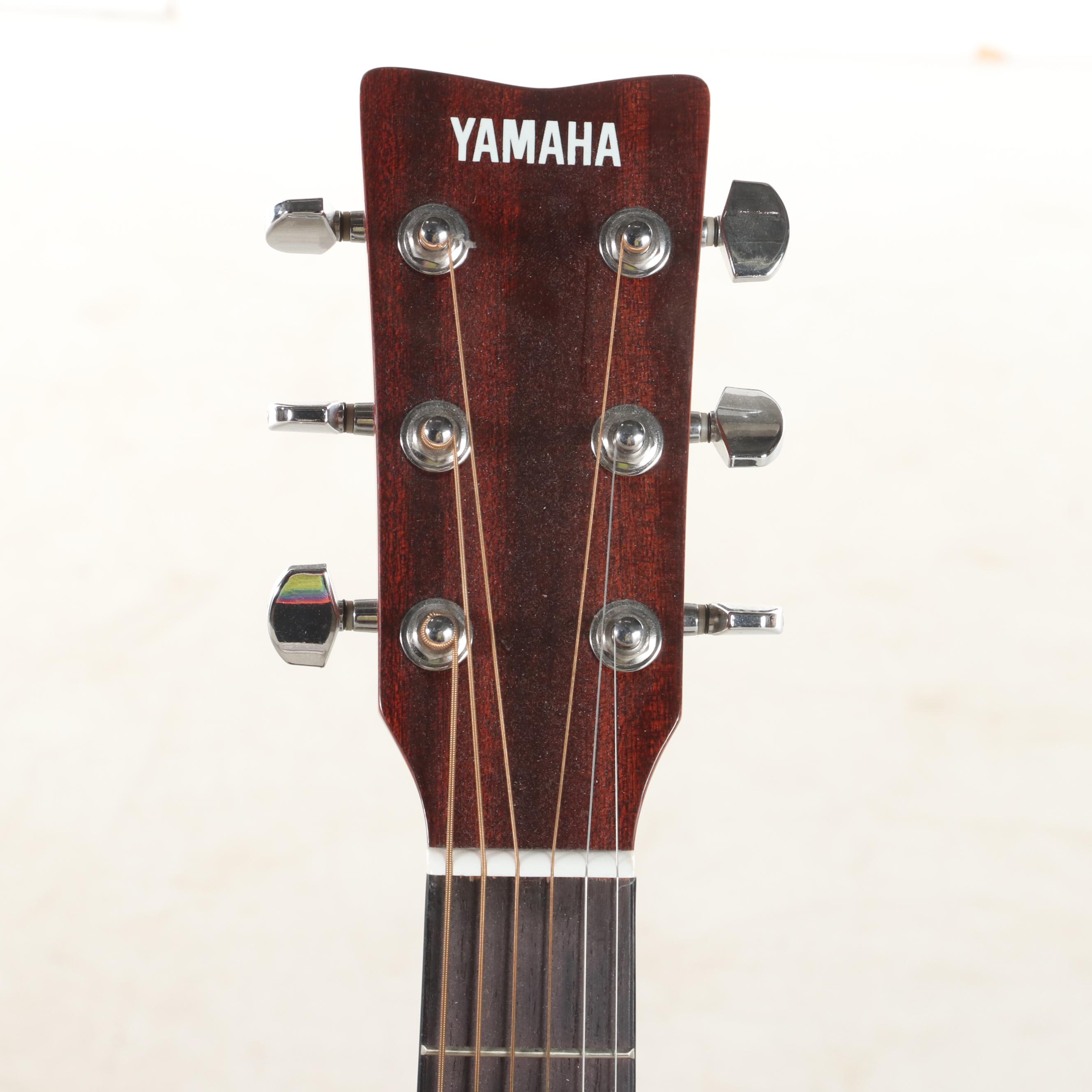 Yamaha FD01S Acoustic Guitar with Stands and Music Books