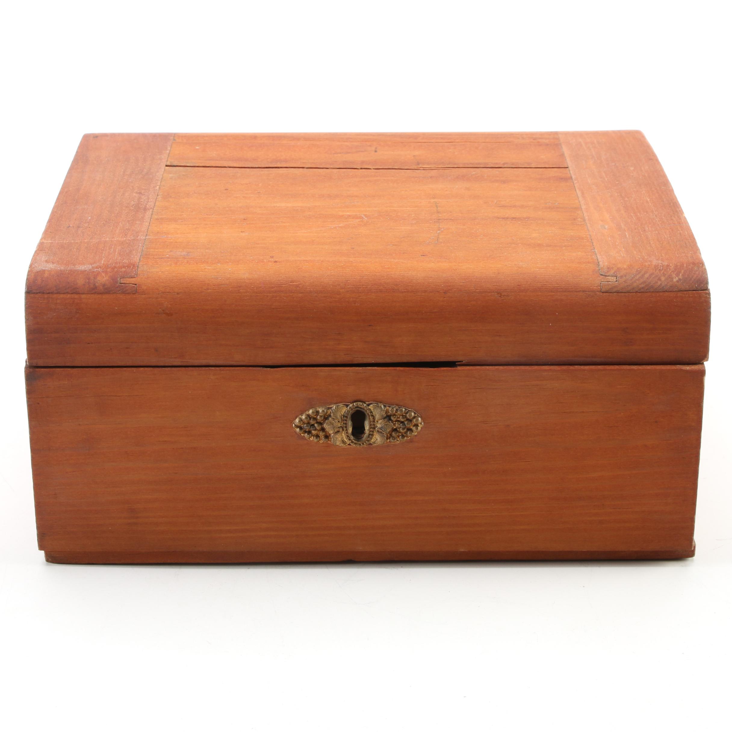 Buck 110 Locomotive Limited Edition Folding Knife in Presentation Box and More