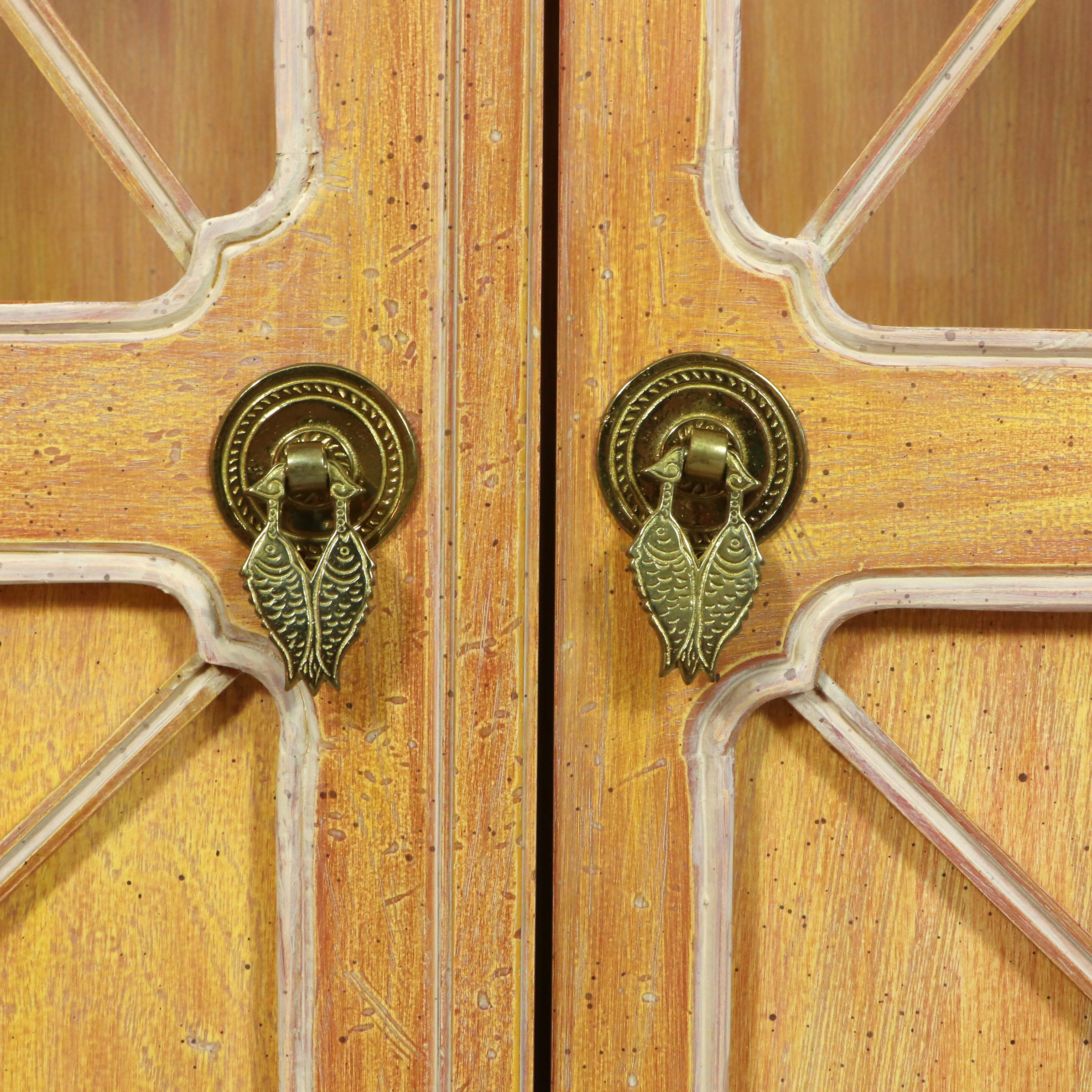 Tomlinson Furniture Pagoda Motif Illuminated China Cabinet, Mid-20th Century