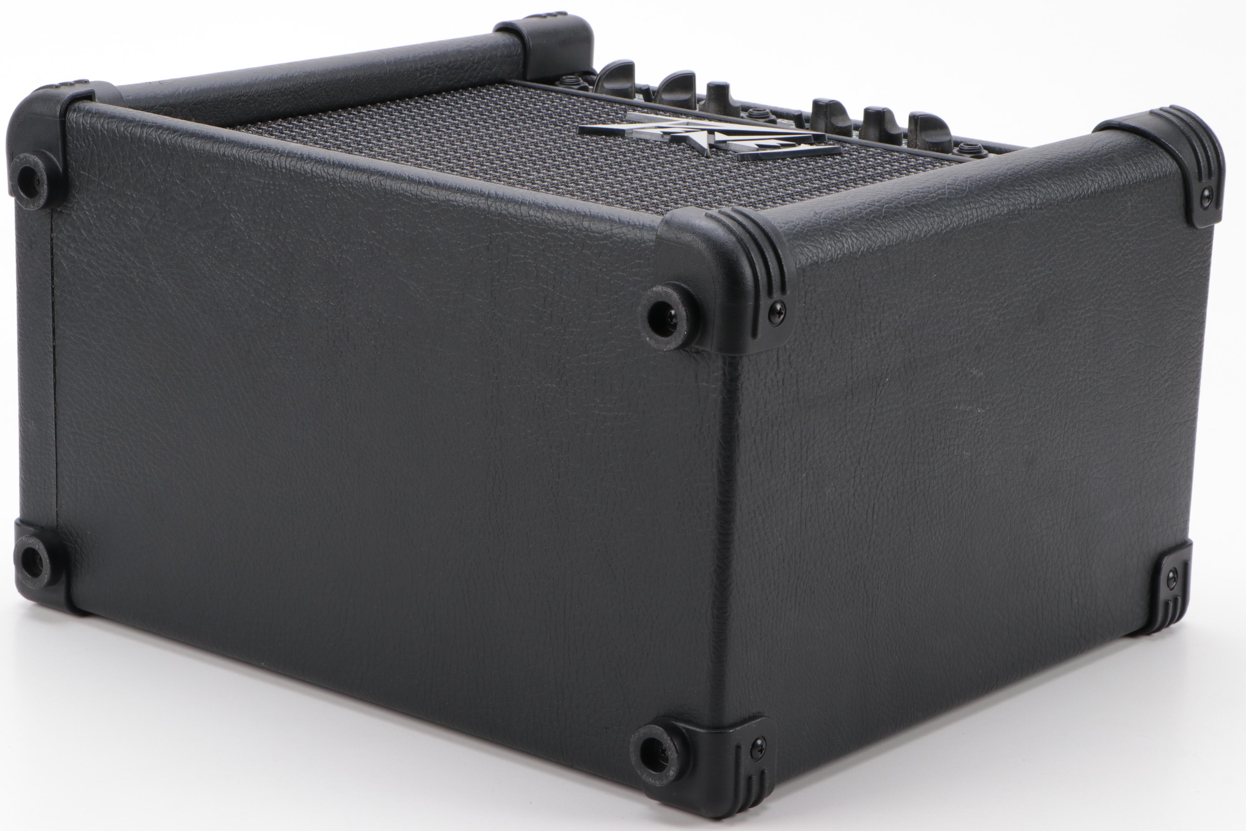 Peavey Rage 158 Guitar Amplifier with Instrument Cable