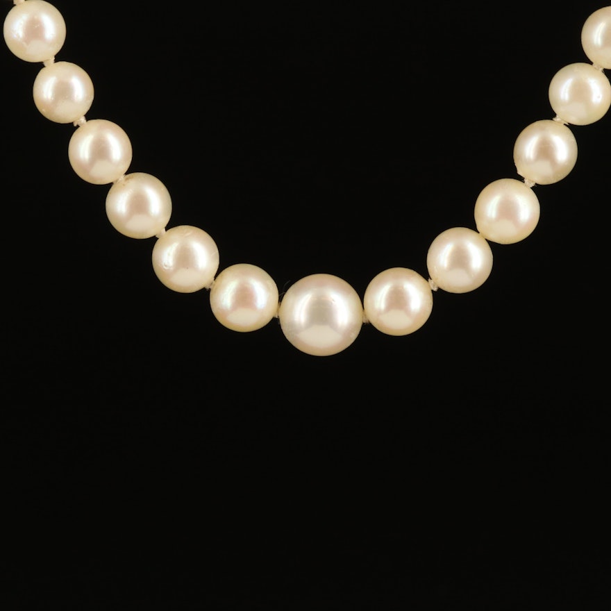 Graduated Pearl Necklace with 14K Clasp