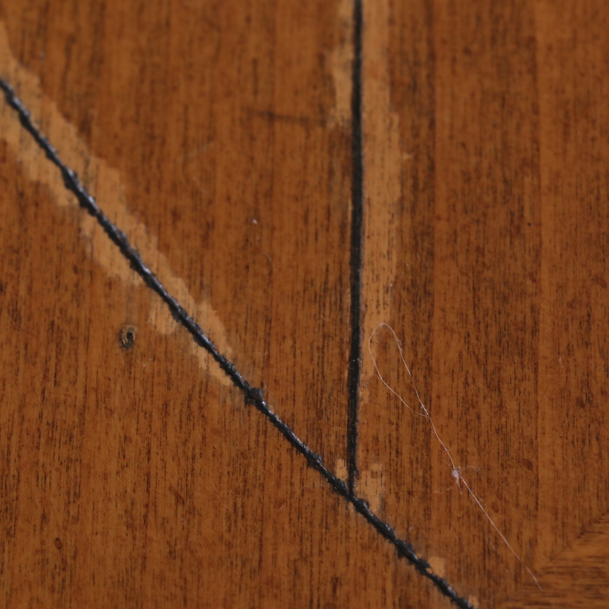 Lexington Furniture "The Southern Living Collection" Hardwood Side Table